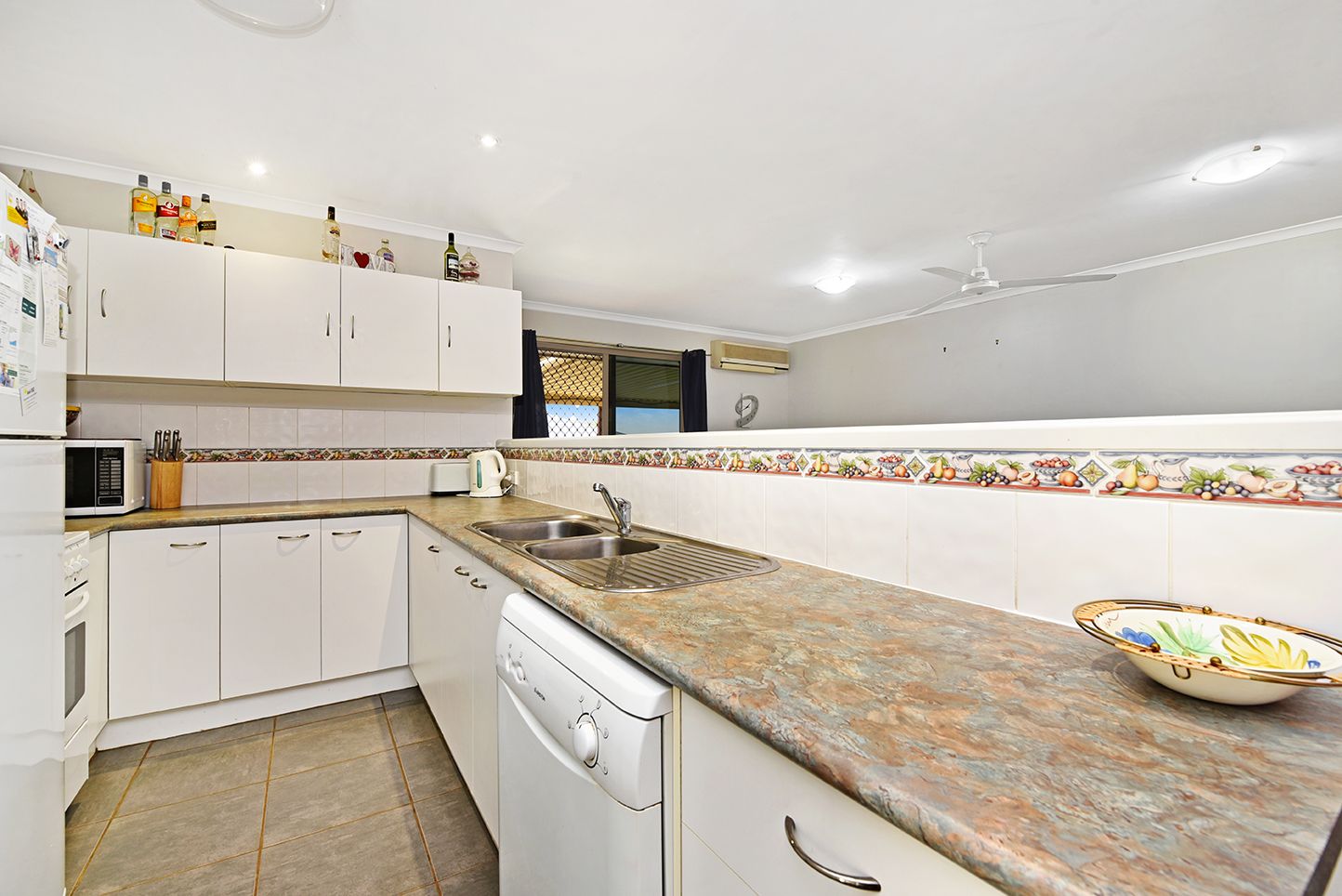 11 Batch Court, Harristown, QLD 4350