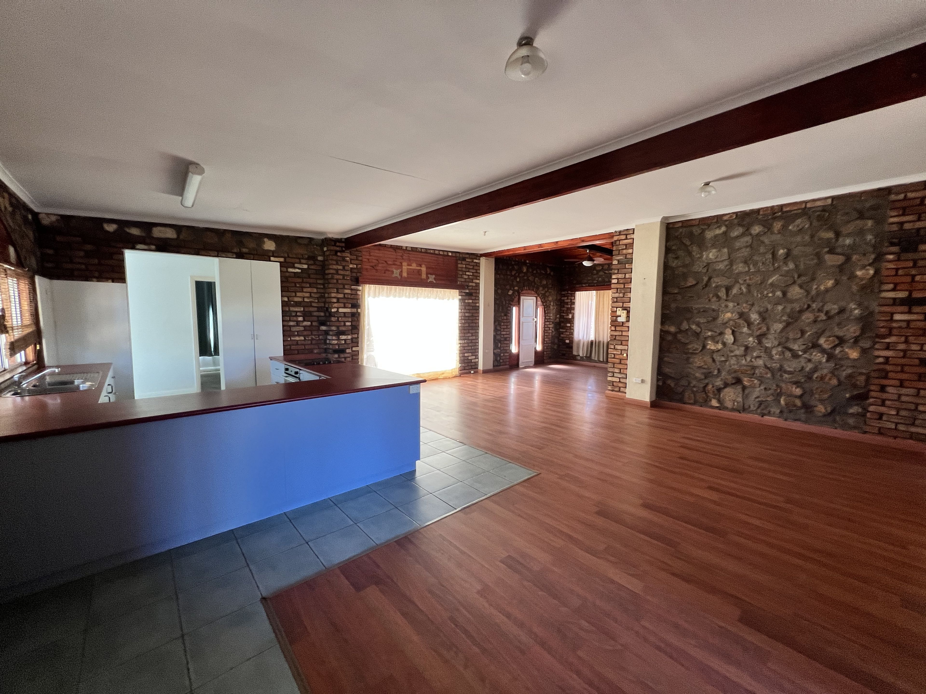 46 Cummins Street — photo 5 of 14
