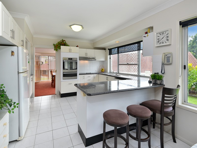 76 Oakmont Crescent, Albany Creek, QLD 4035