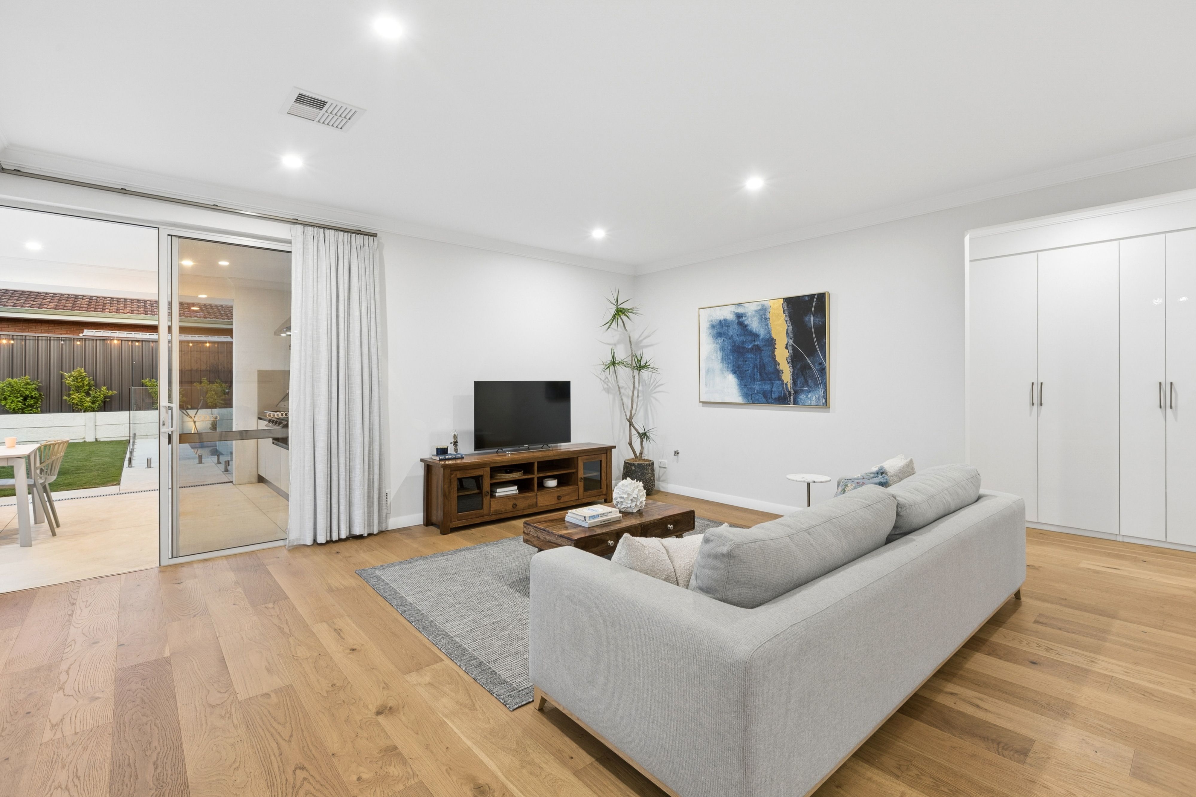 52 Kenny Drive — photo 13 of 30