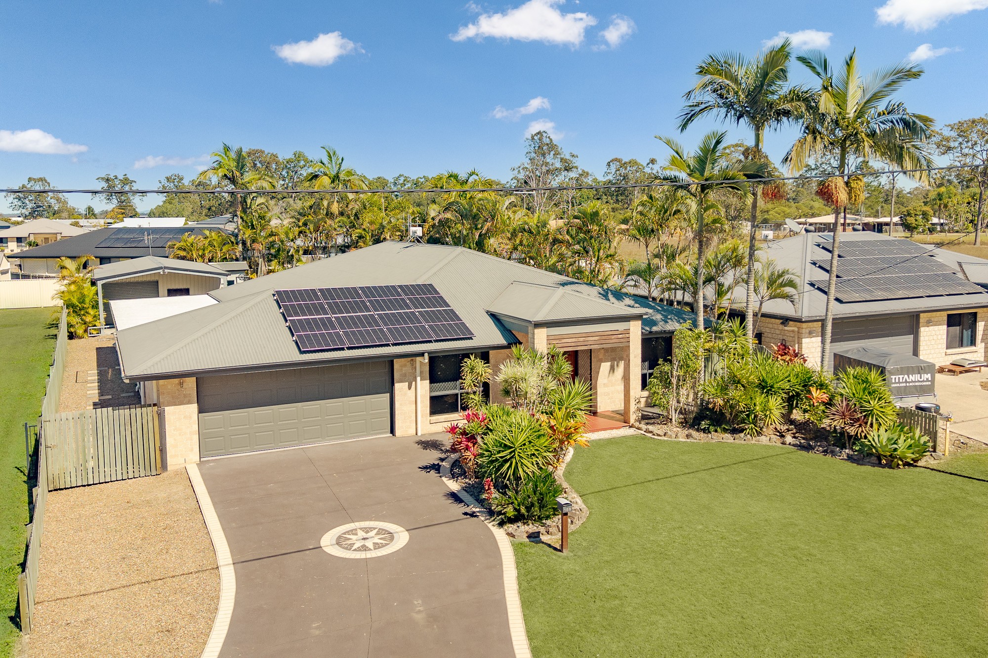 189 Showgrounds Road, Oakhurst, QLD 4650