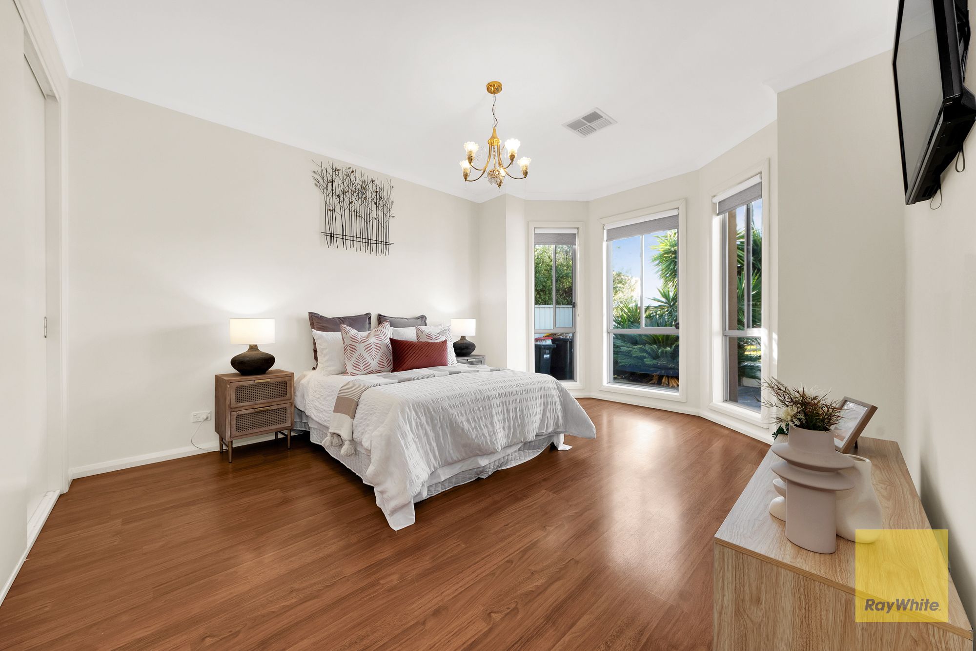 18 Nicholson Terrace — photo 17 of 24