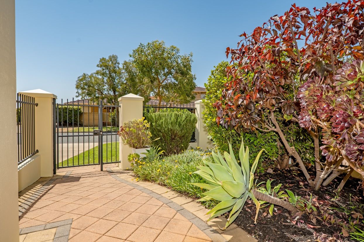 1a Saunders Street, Como, WA 6152
