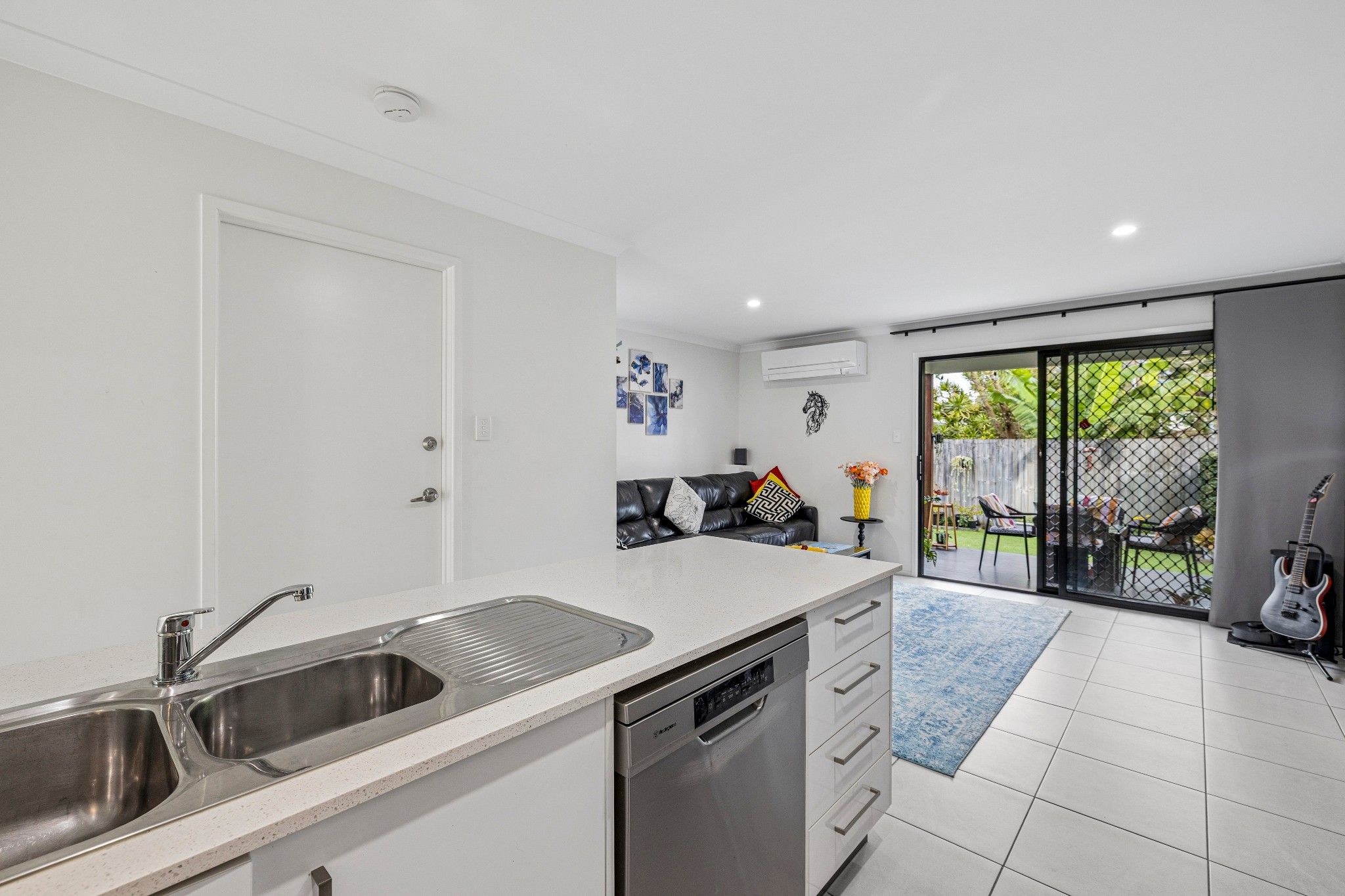 4/75 Samsonvale Road — photo 9 of 29