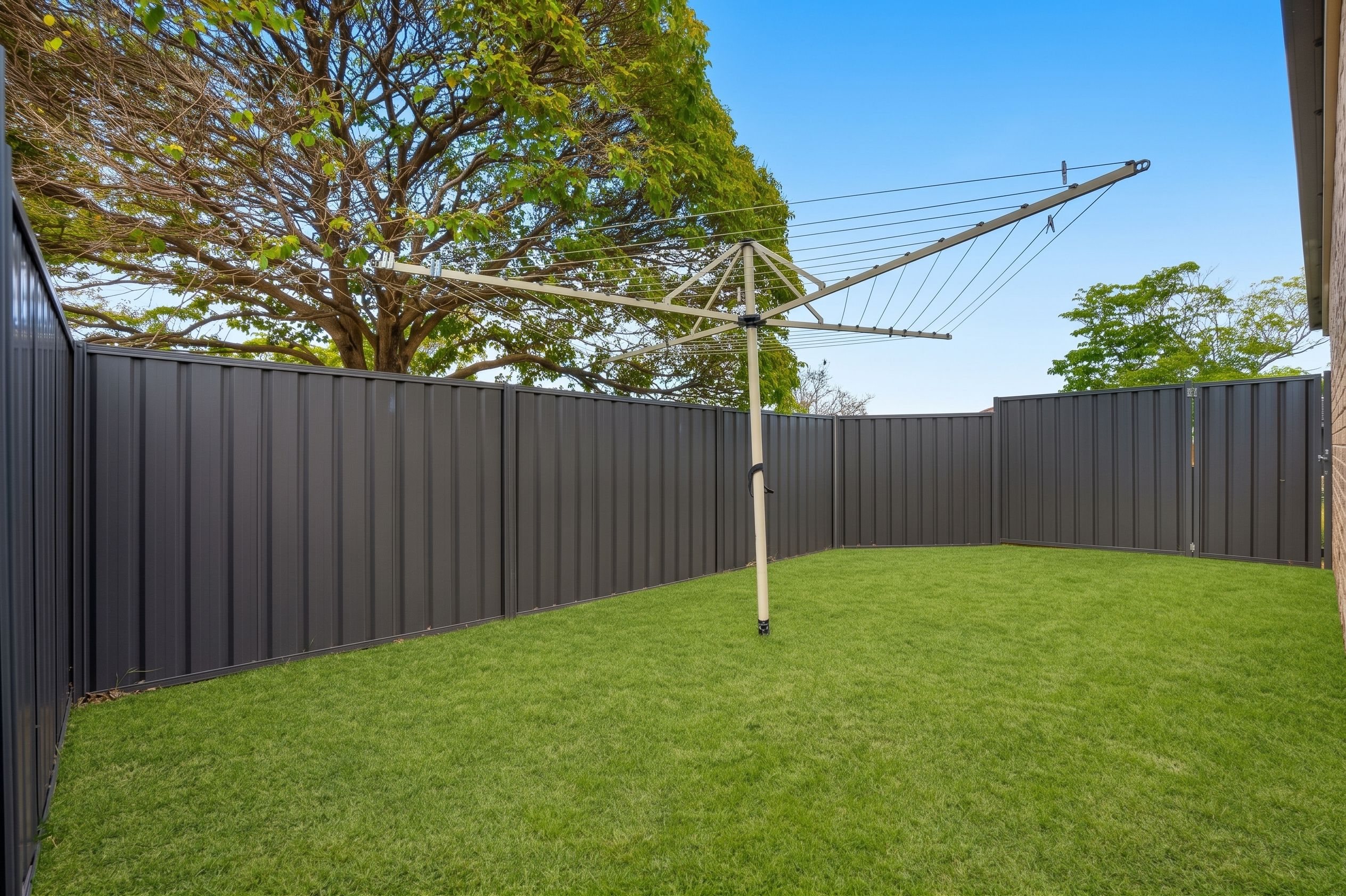 43 Oswin Street — photo 13 of 16