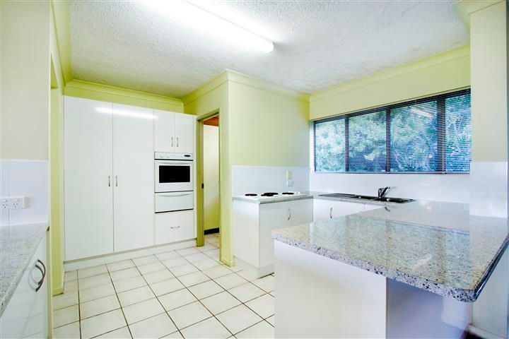 17/2 Eshelby Drive, Cannonvale, QLD 4802