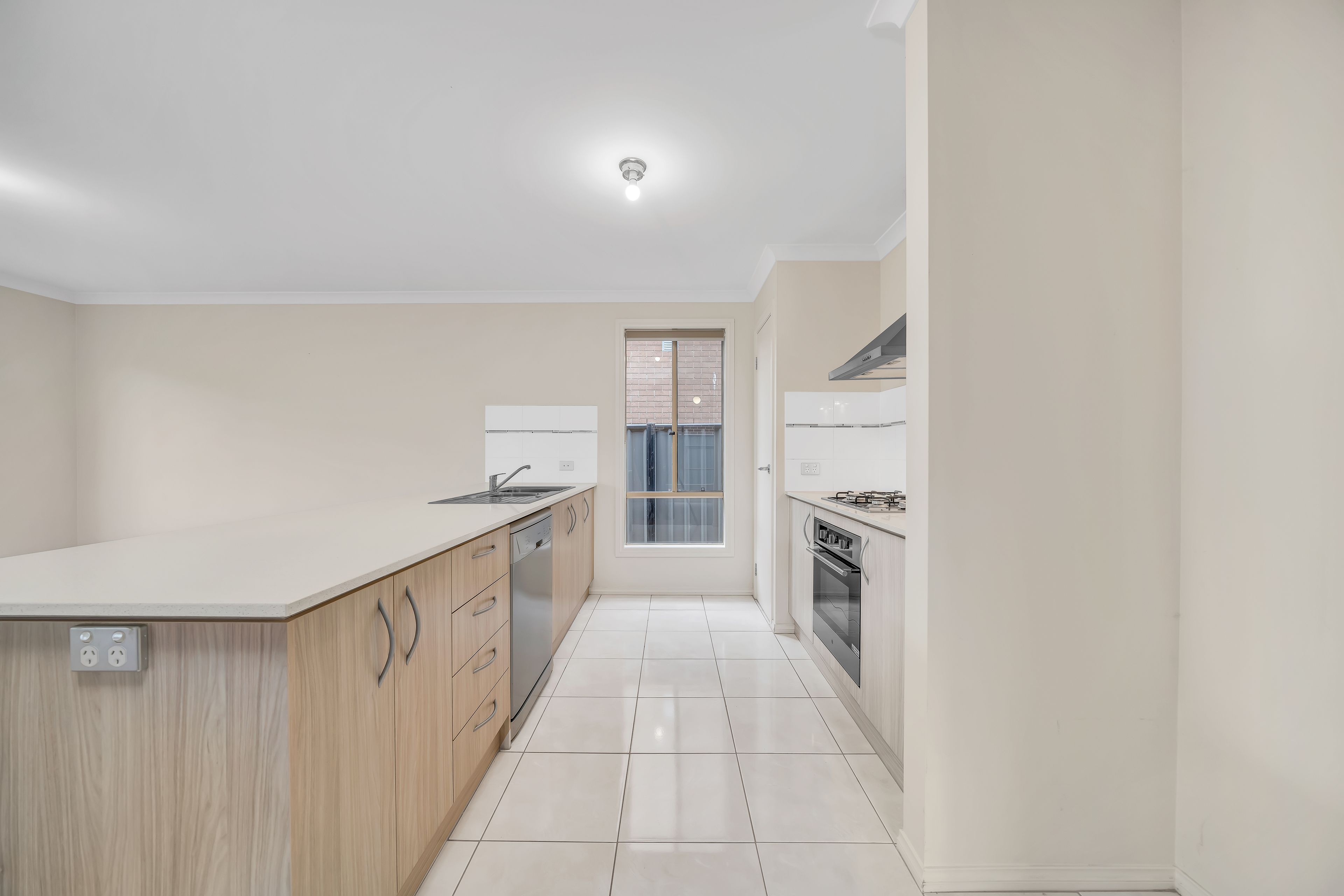 18 Dellinea Street, Cranbourne North, VIC 3977