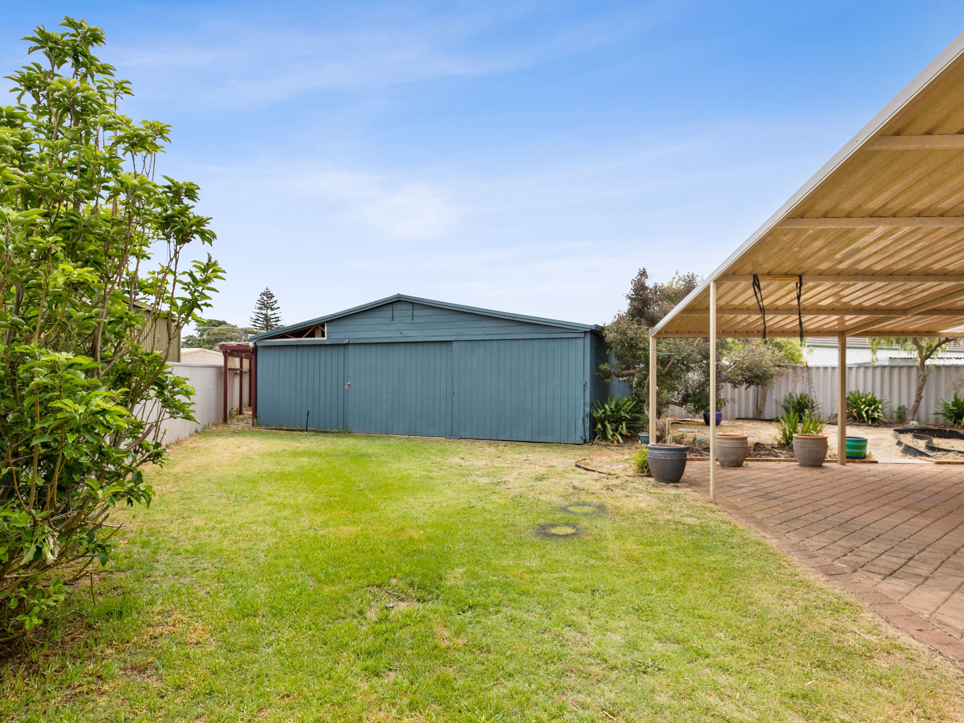 19 Hopkins Place, Waikiki, WA 6169