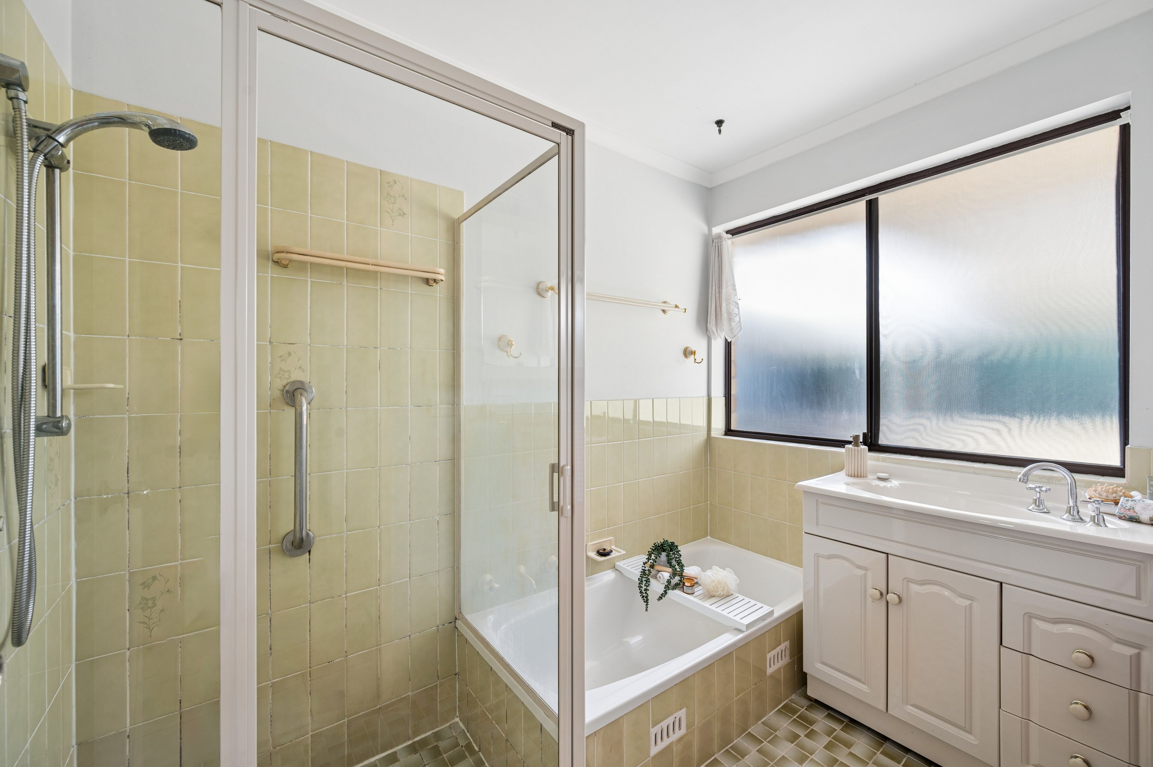 5 Lewis Avenue — photo 13 of 16