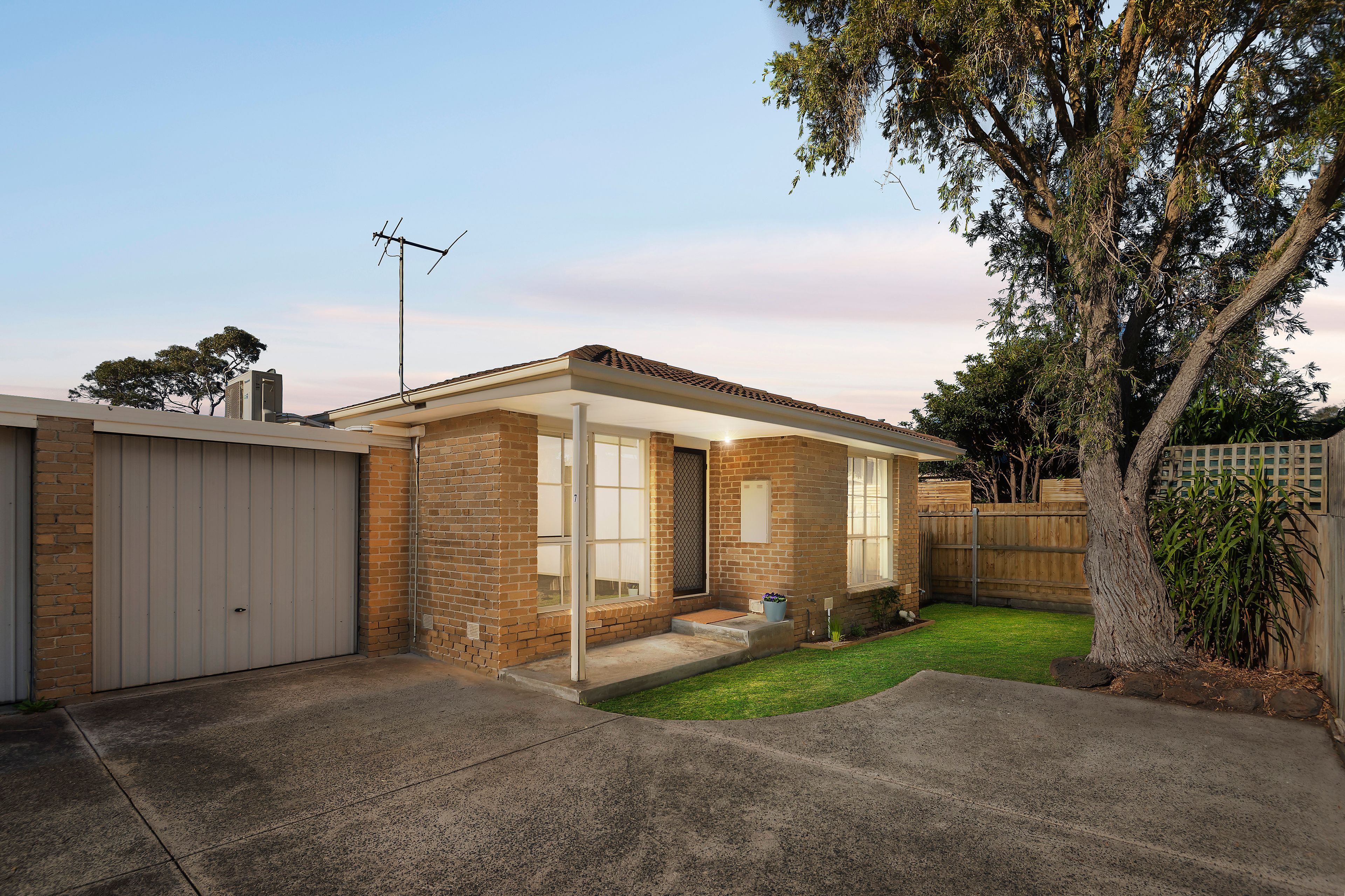 8 Wisewould Avenue, Seaford VIC 3198