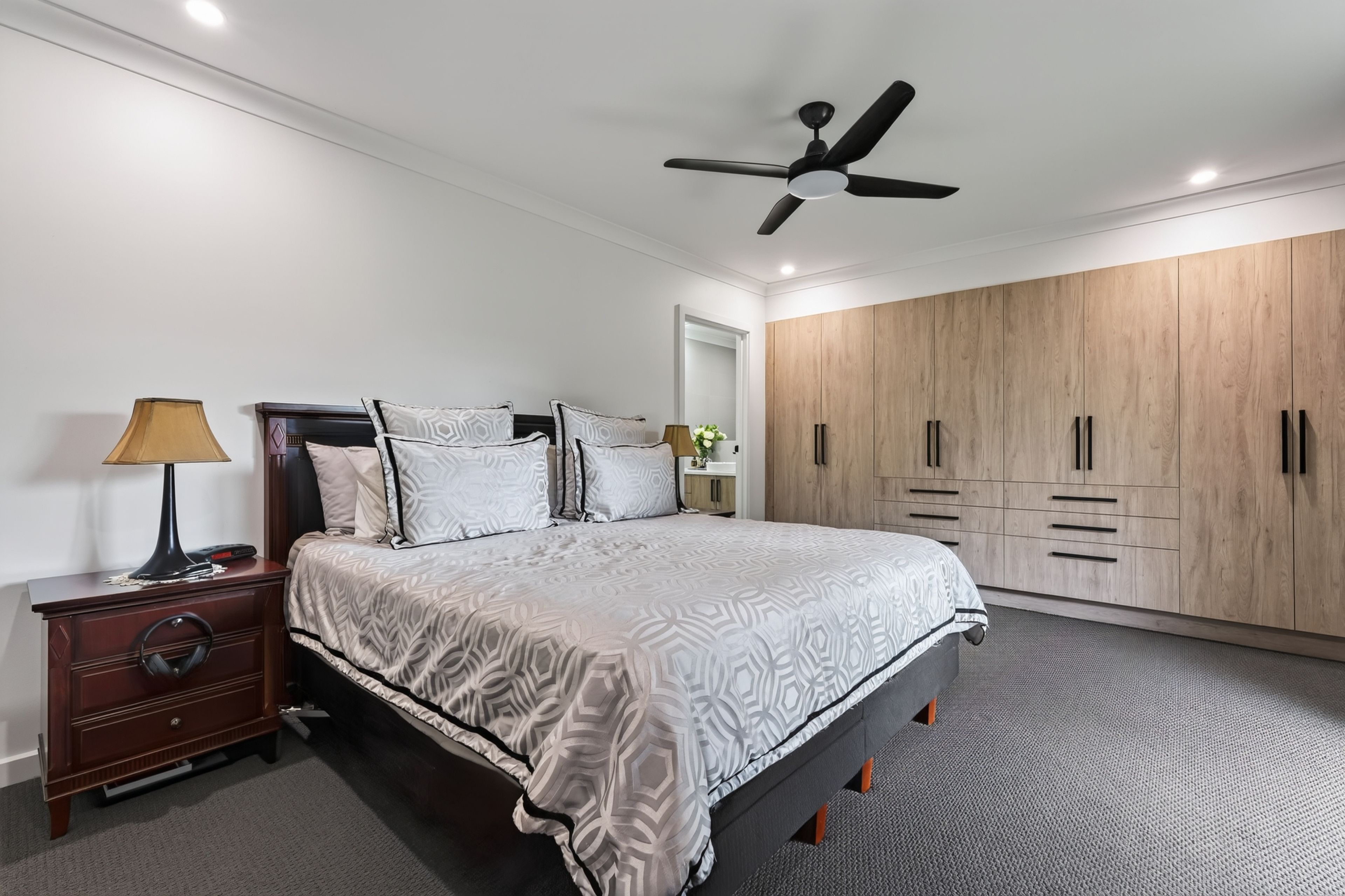 18 Beeston Way — photo 15 of 28