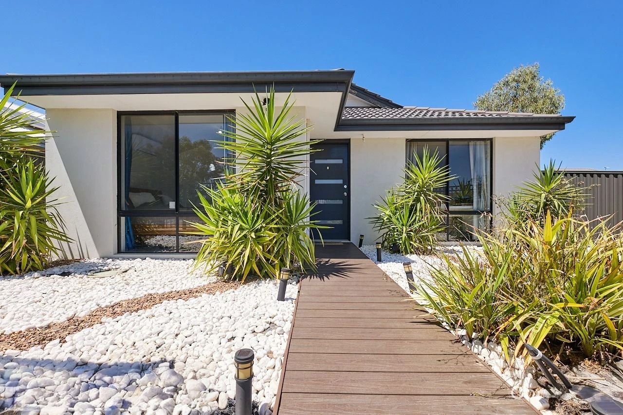 27 Gladstonbury Parade — photo from Ray White BPG
