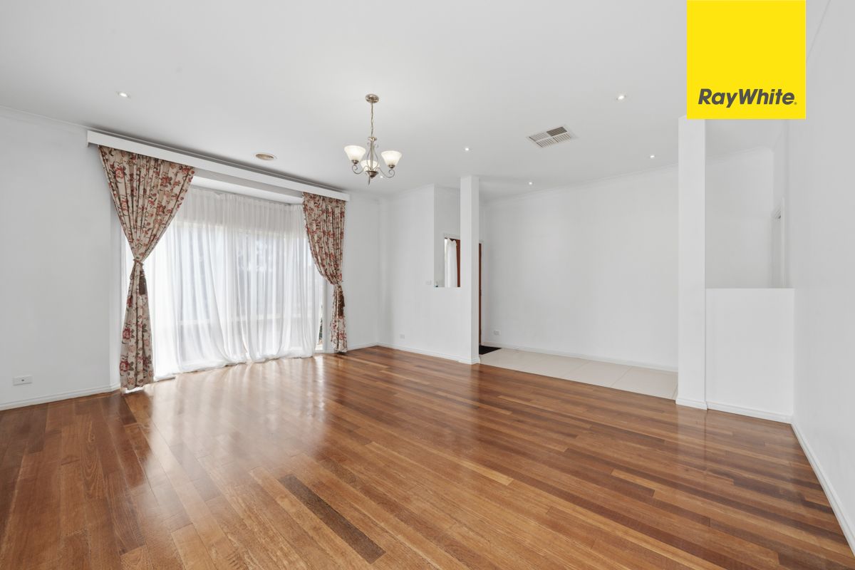 13 Waterworth Street, Dunlop, ACT 2615