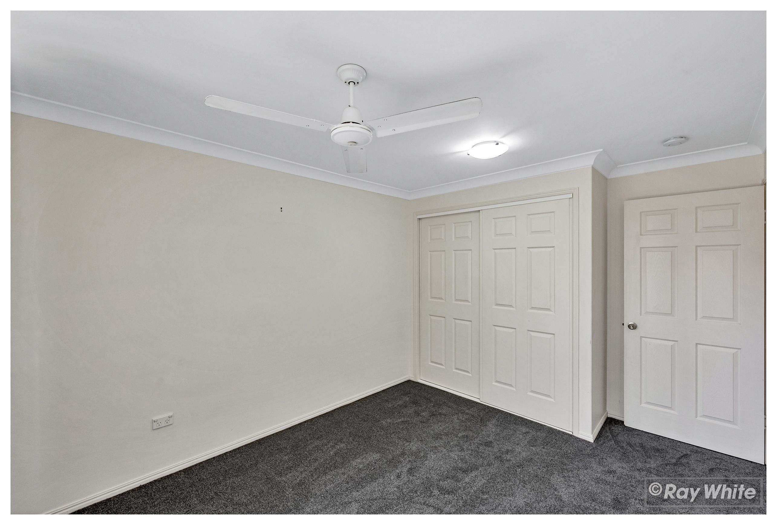 28 Donovan Crescent — photo 19 of 30