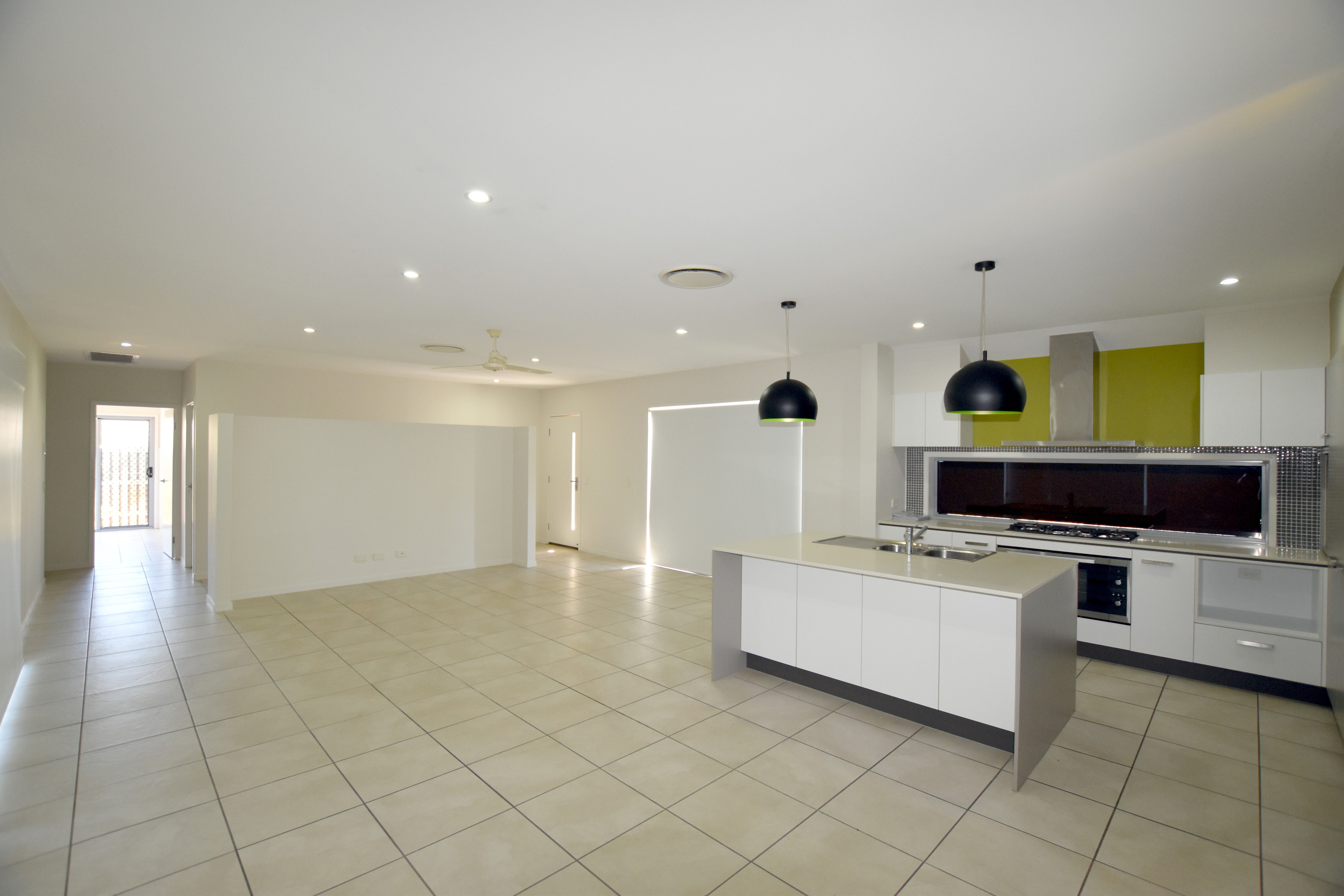 14 Florey Place, New Auckland, QLD 4680