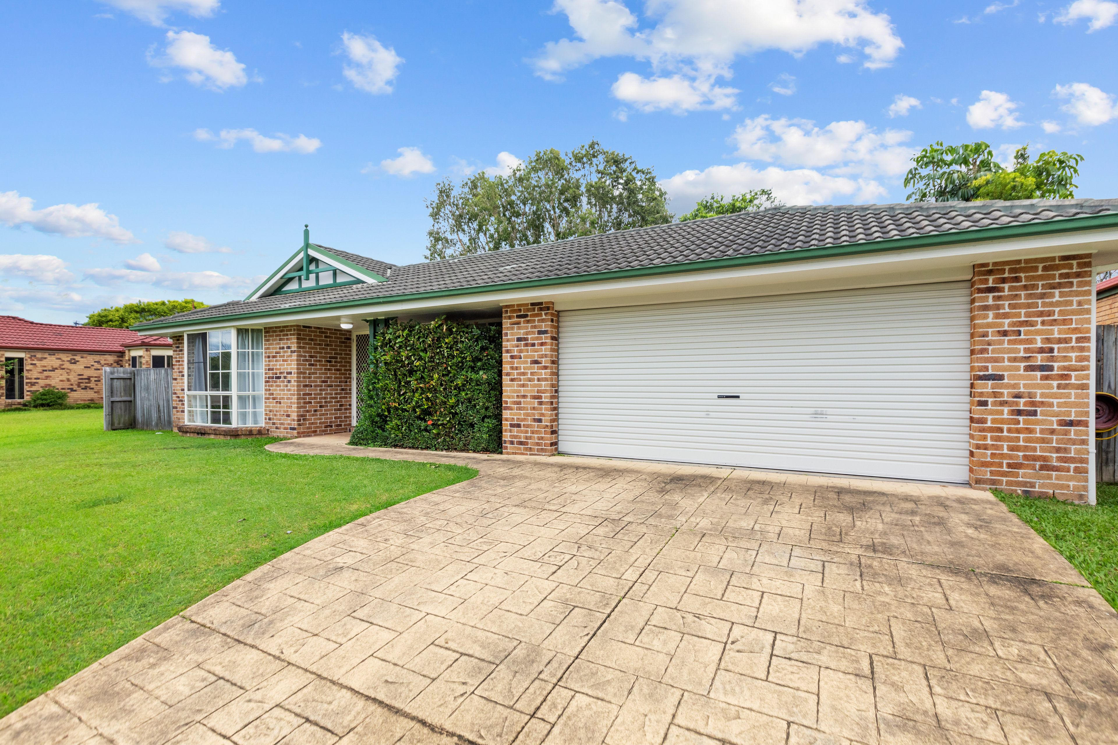 8 Oxford Close, Sippy Downs QLD 4556