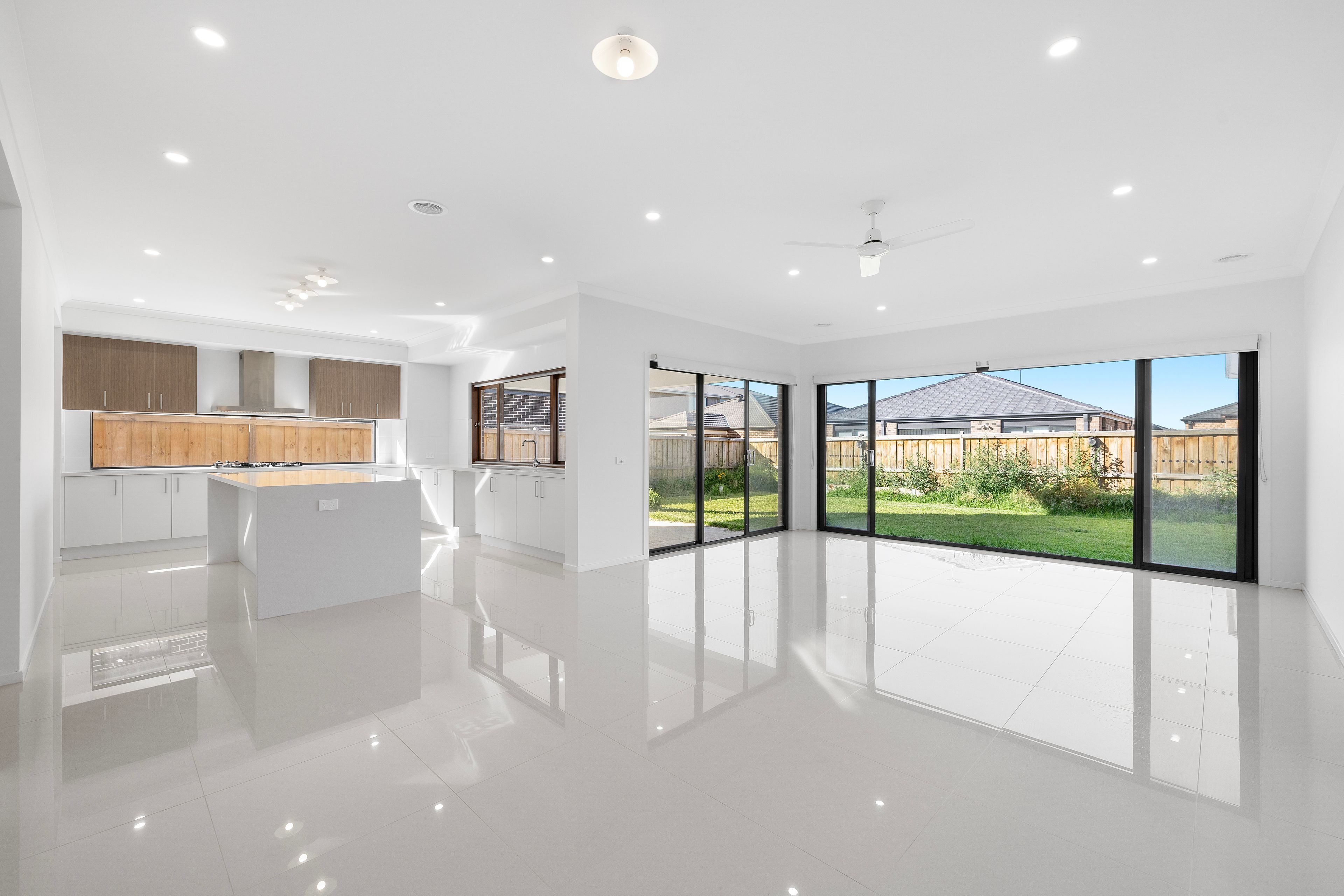 42 Largo Circuit, Junction Village, VIC 3977