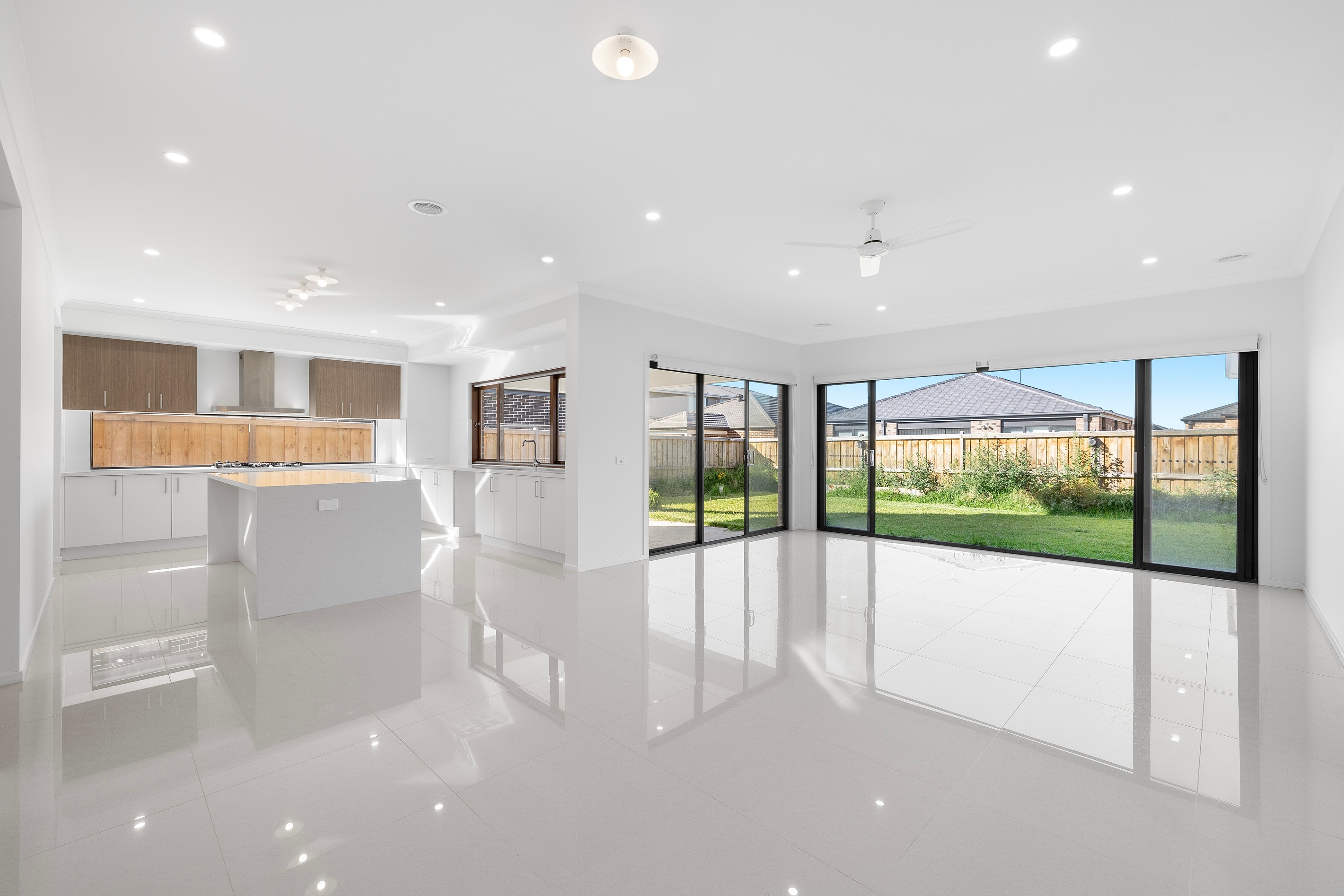 42 Largo Circuit, Junction Village, VIC 3977