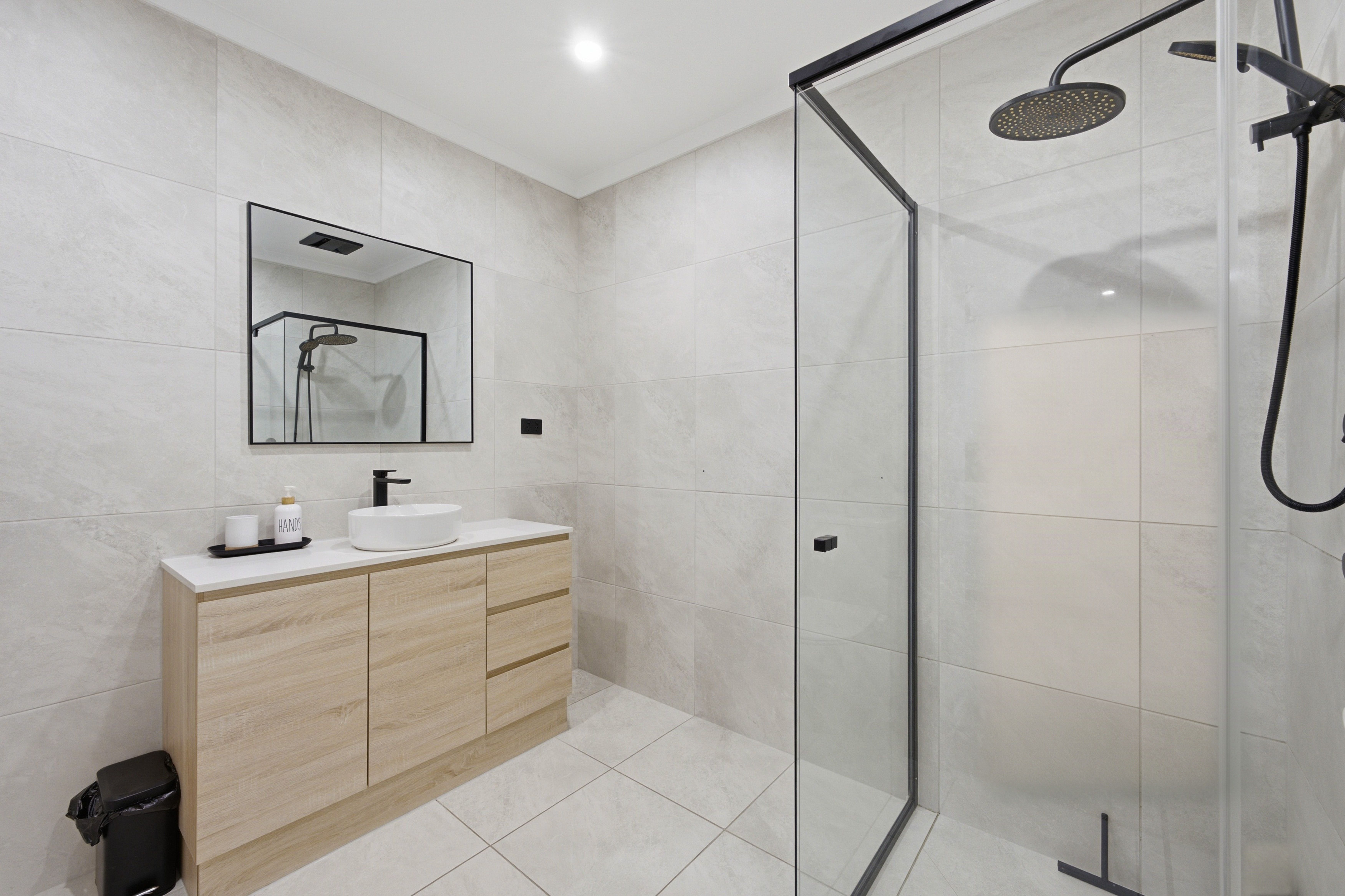 8/5-7 Oyster Court — photo 10 of 21