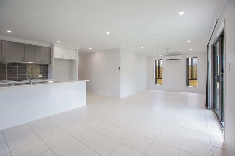 61 Willow Cir, Yarrabilba, QLD 4207