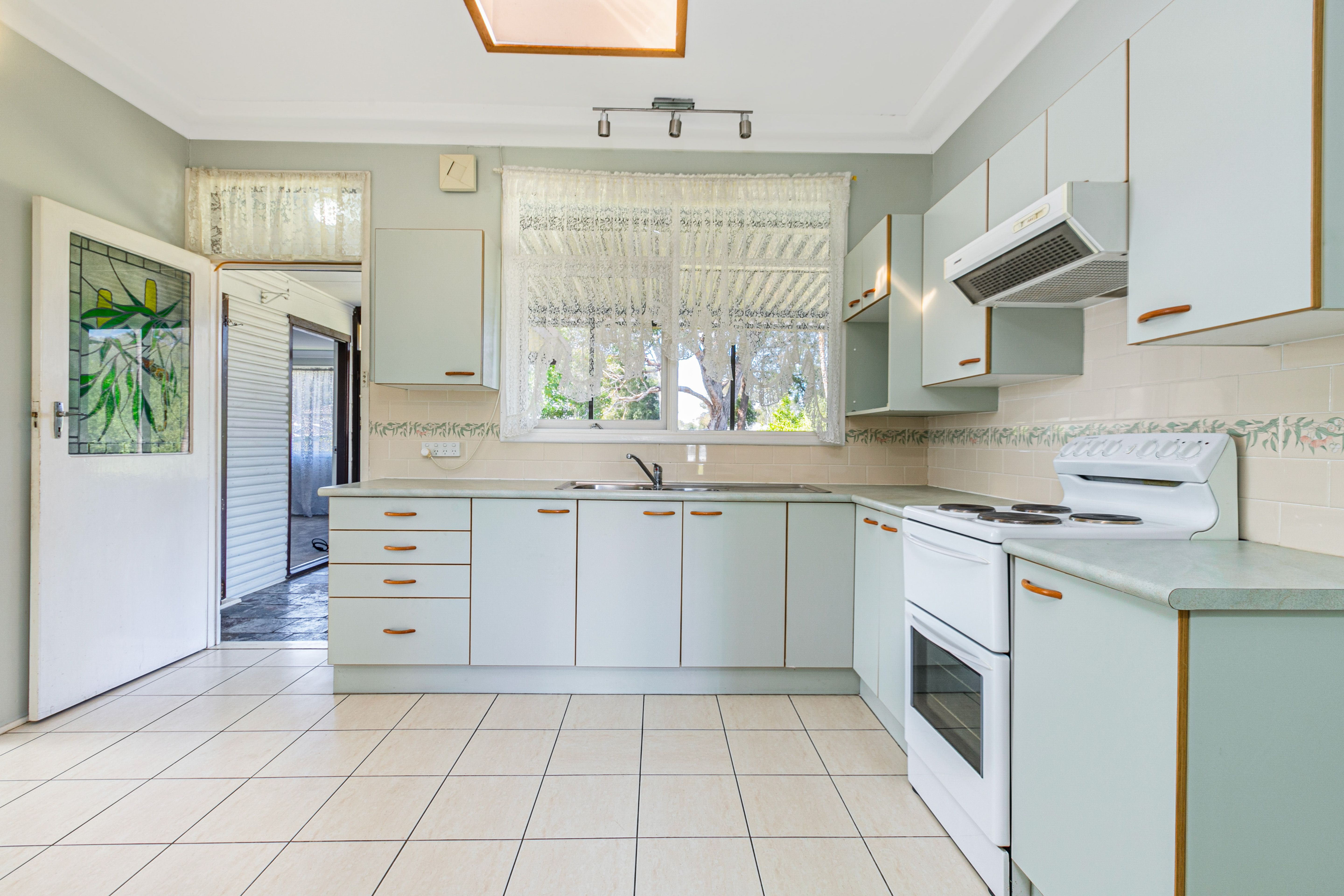 1 Goya Place, Old Toongabbie, NSW 2146, photo 4