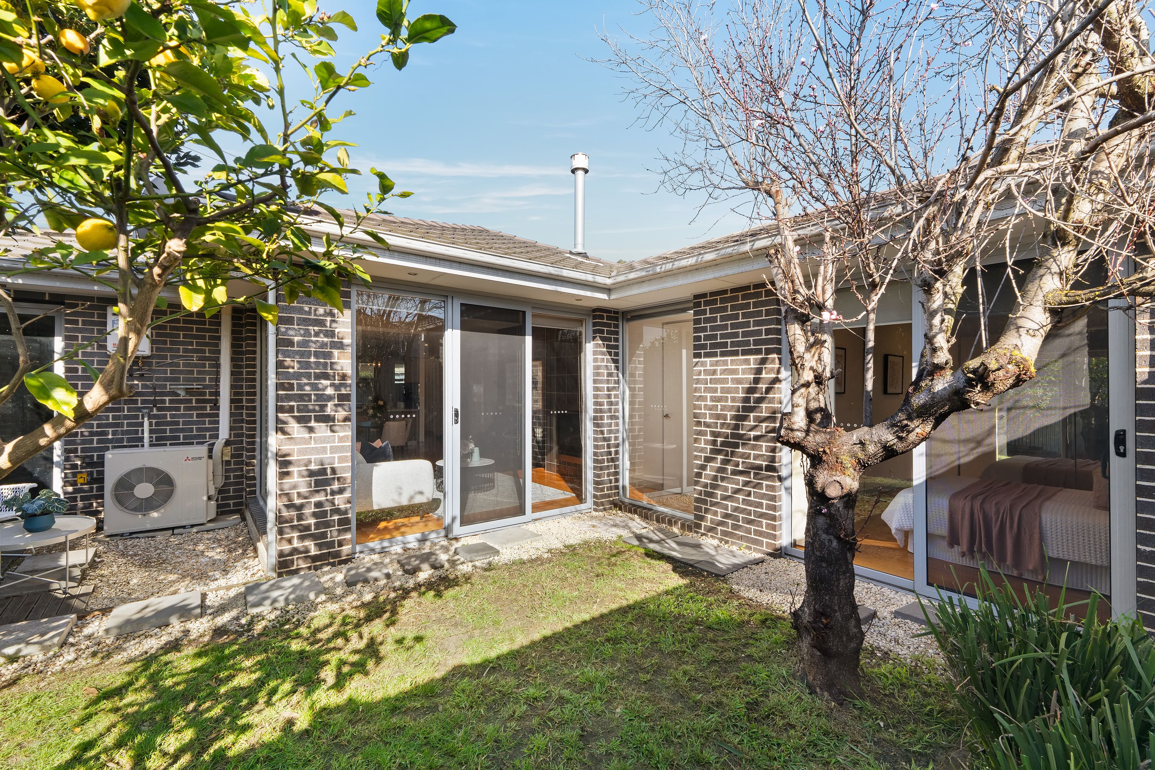 39 Palm Beach Crescent — photo 10 of 10