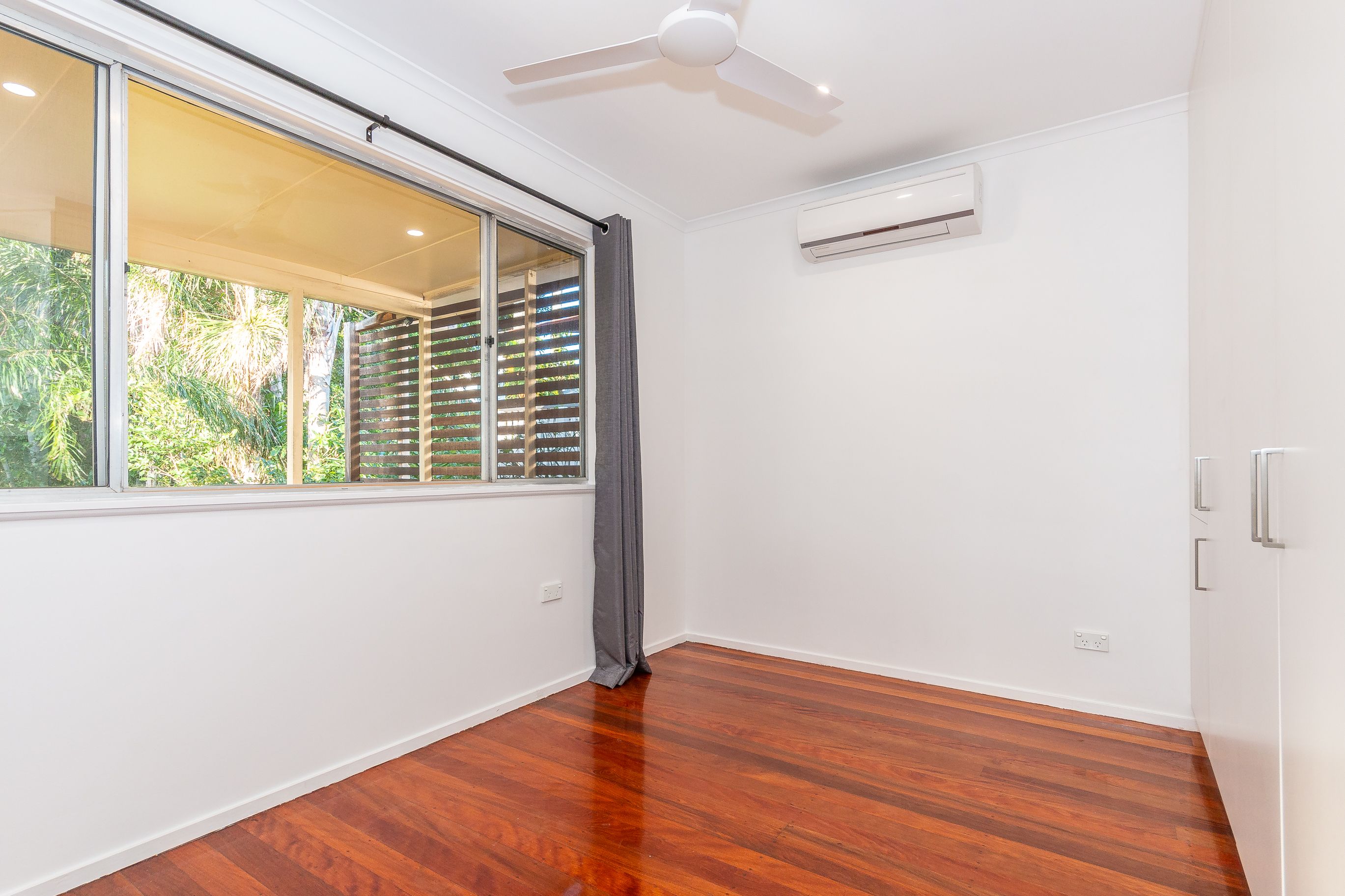 16 Lilla Street — photo 9 of 18