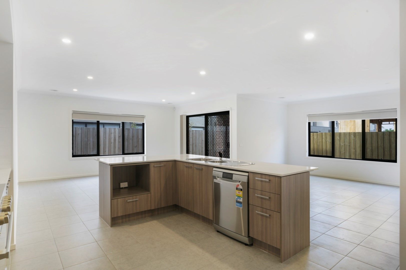 3 Yellowbox Drive, Keysborough, VIC 3173