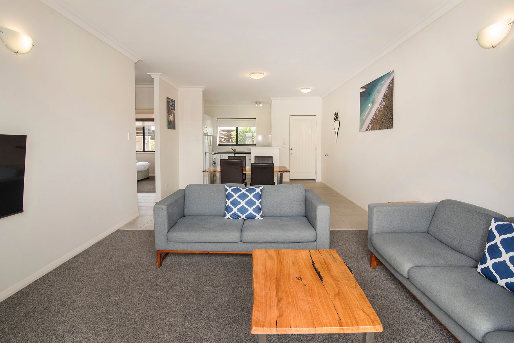 221/1 Resort Place — photo 4 of 12