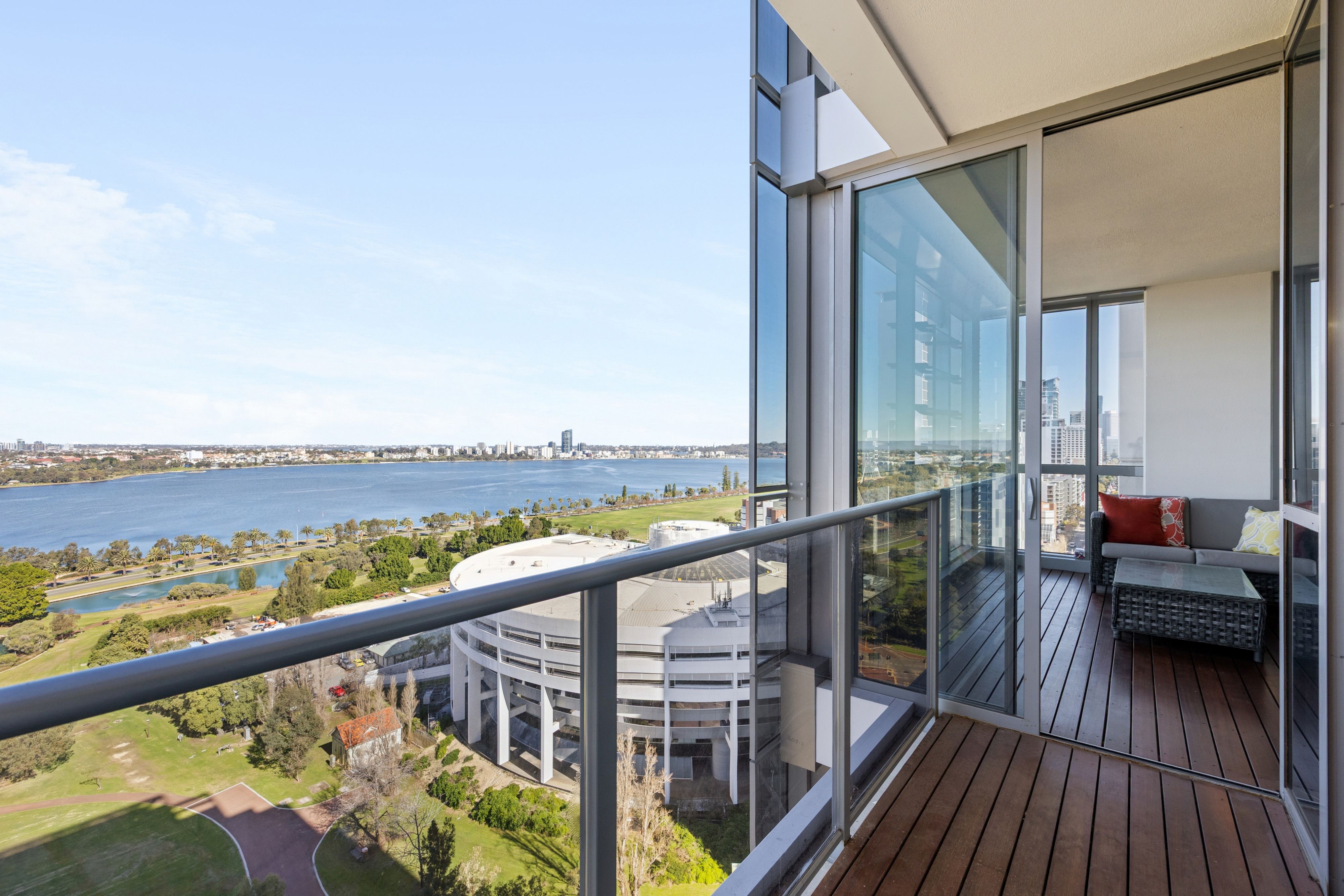 1707/8 Adelaide Terrace — photo 15 of 25