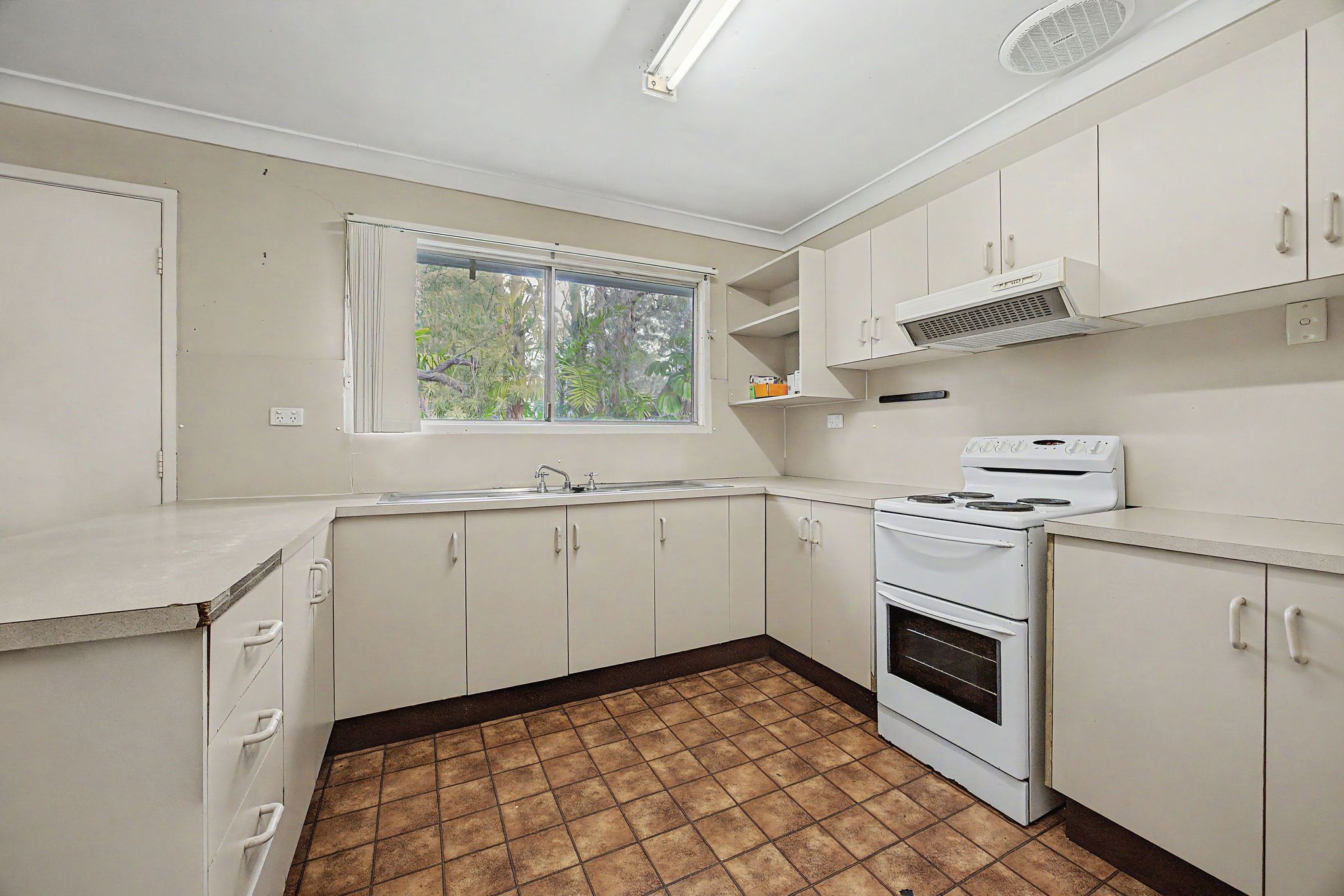 332A King Street — photo 5 of 15
