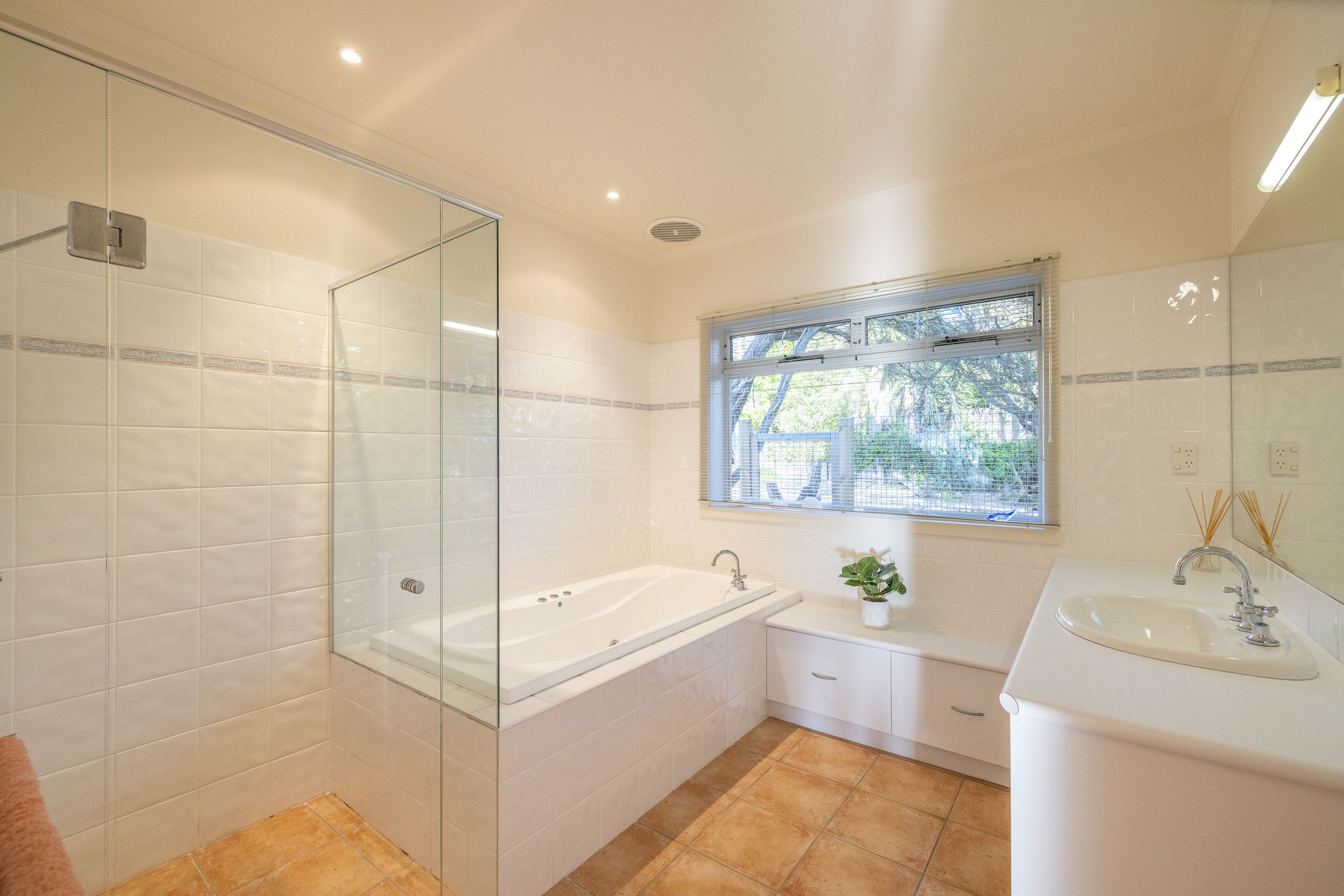 7 Broadbeach Road — photo 22 of 30