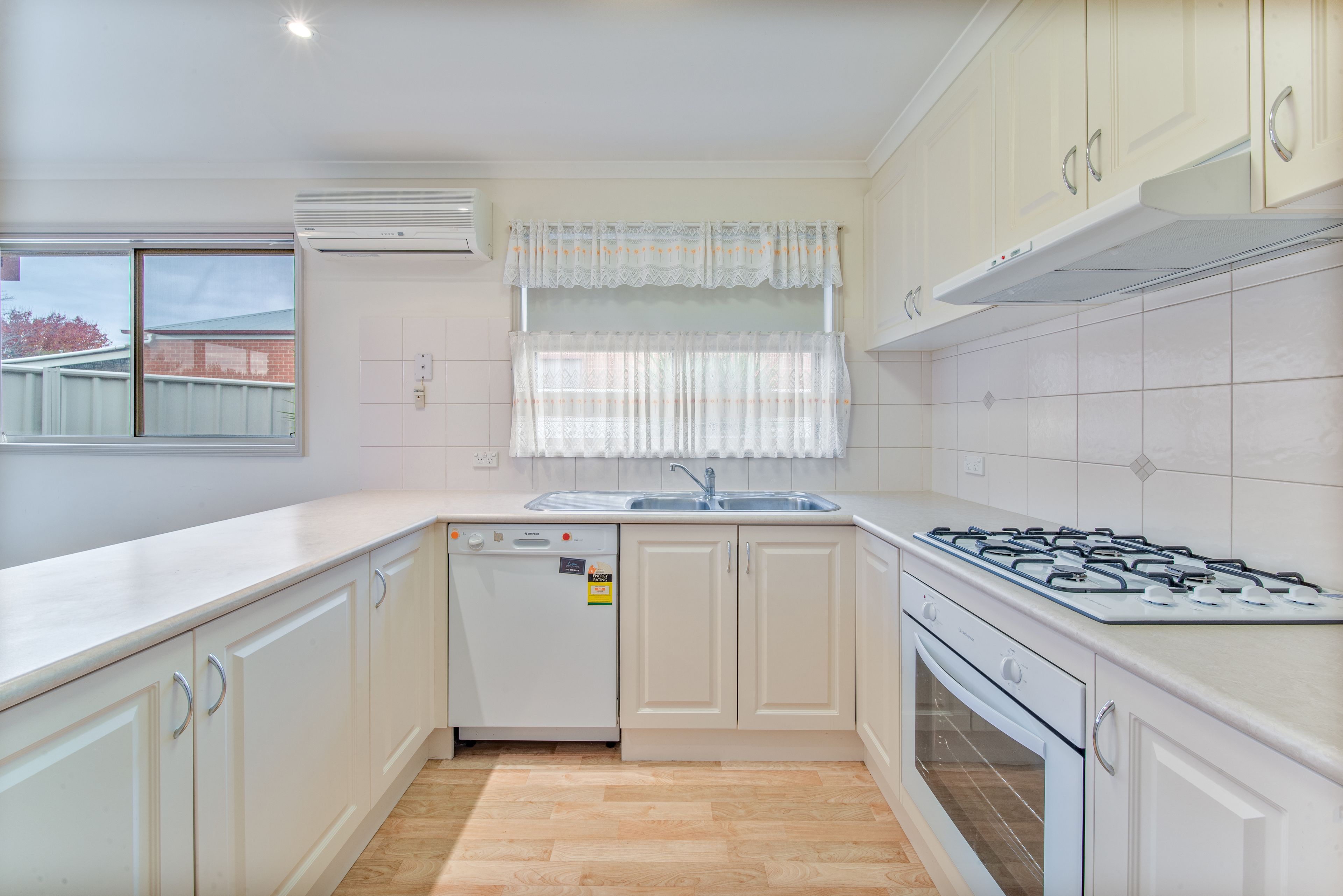 1/3 Julian Court, Epsom, VIC 3551
