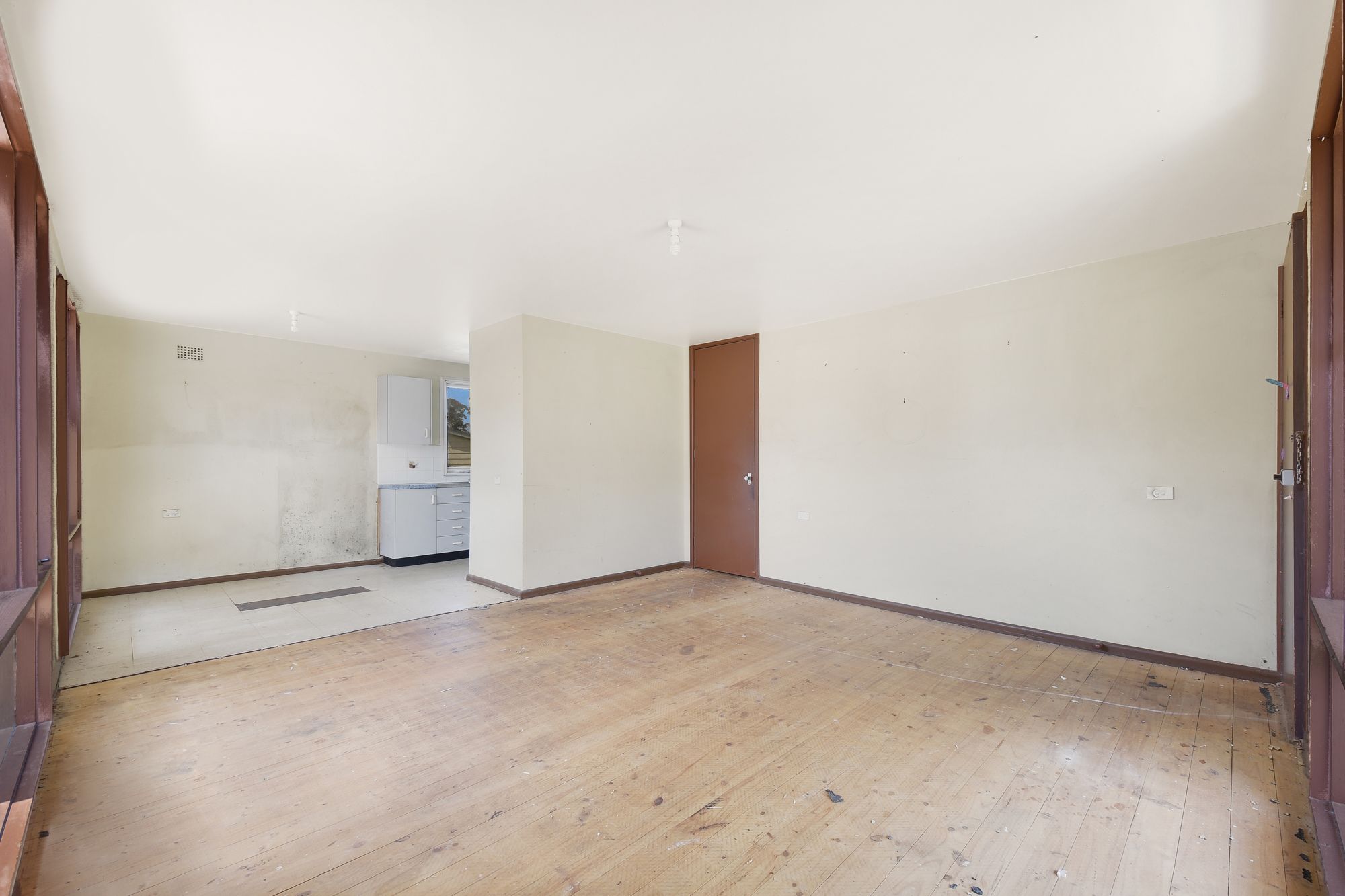 8 Falkiner Way, Airds, NSW 2560