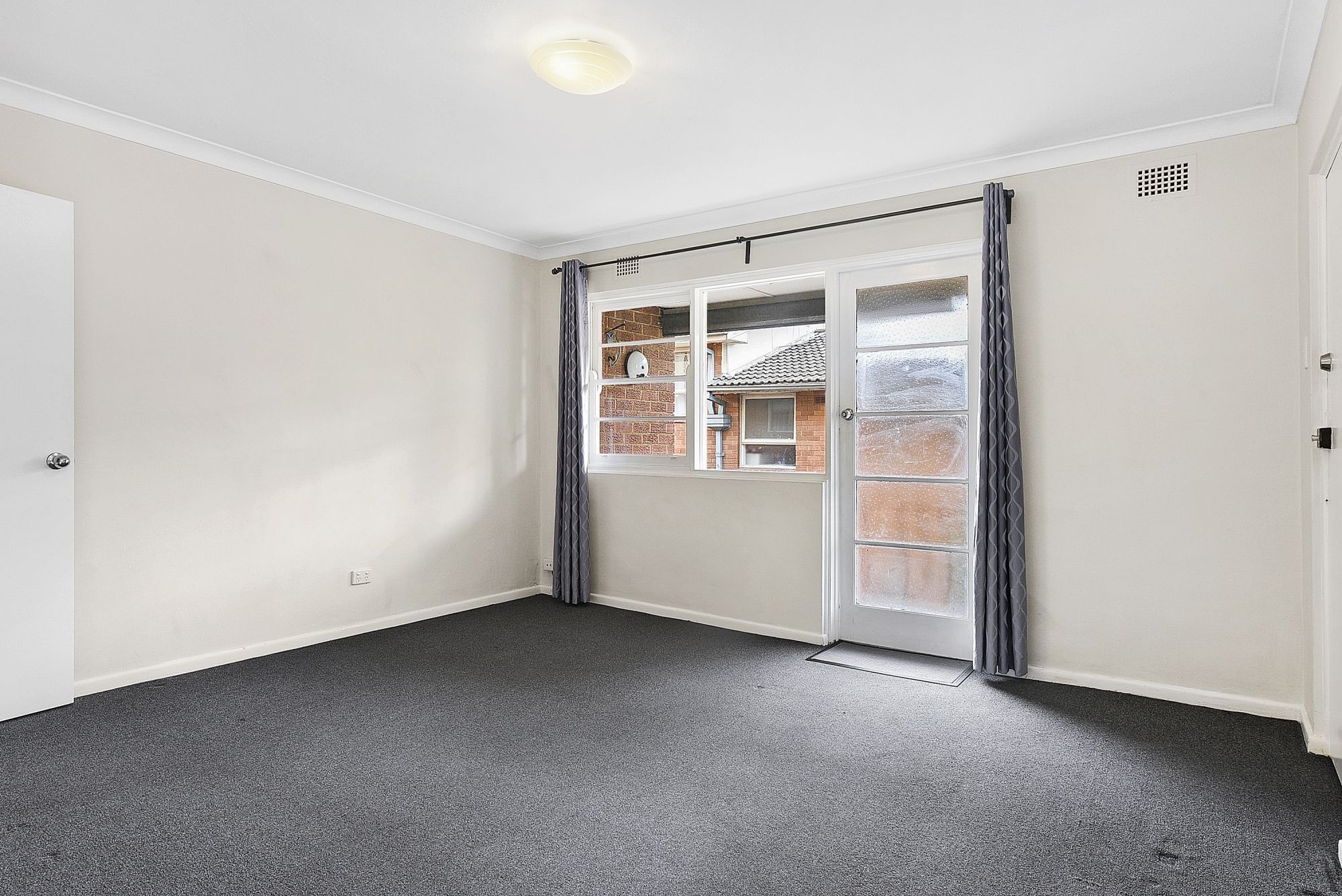 2/17 Albert Street, Hornsby, NSW 2077