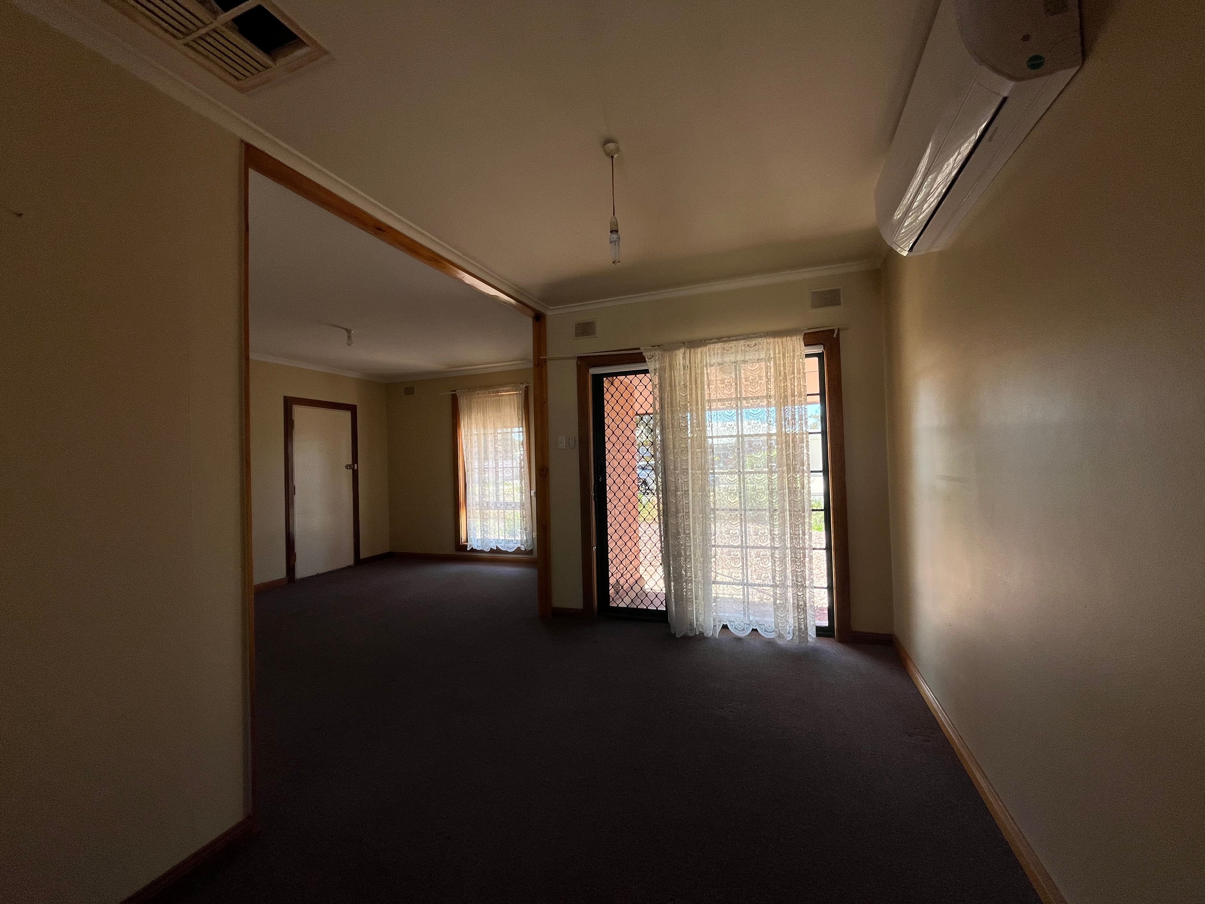 33 Millowick Street — photo 4 of 8