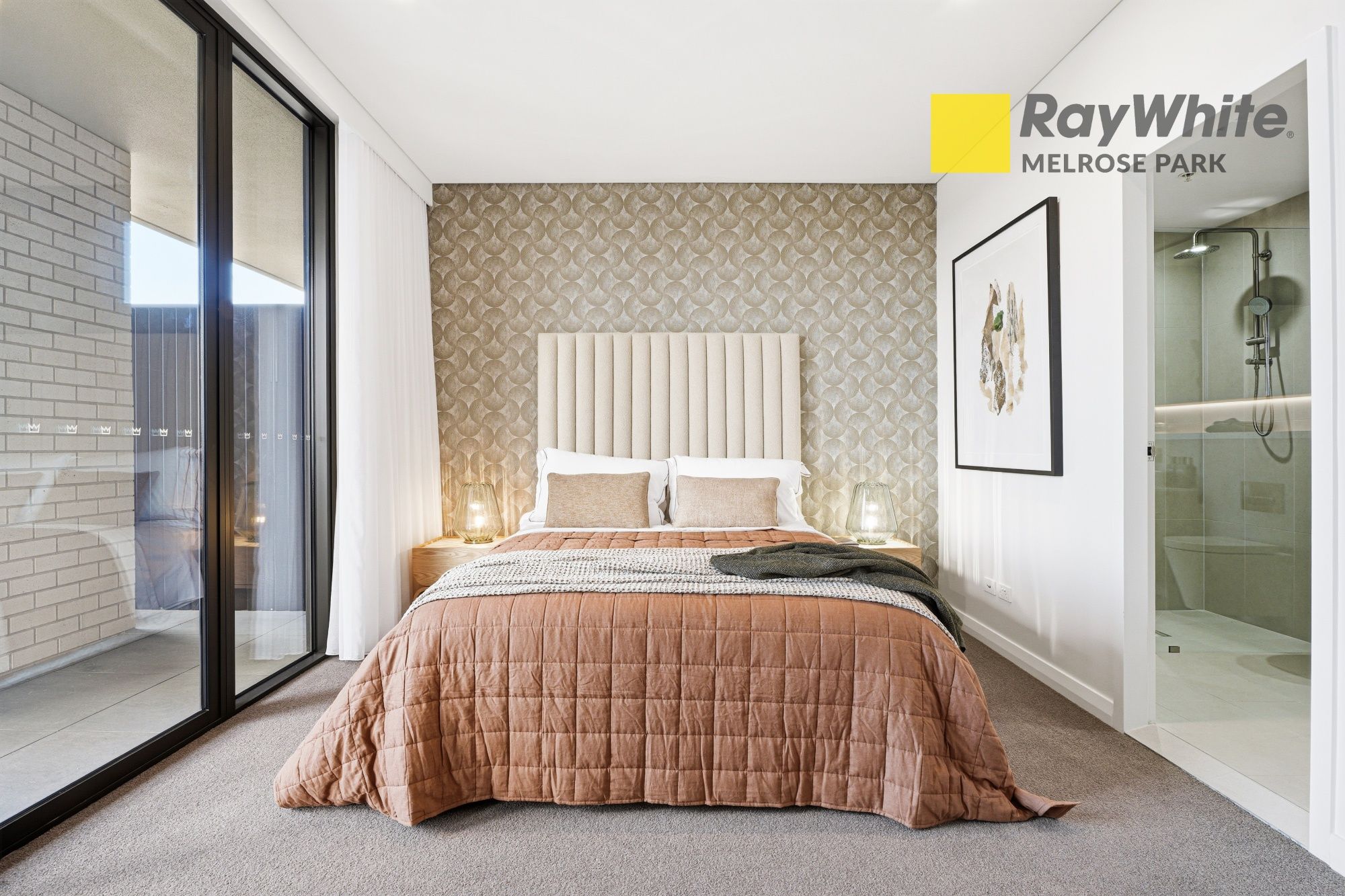 Brand NEW| Melrose Central| Luxury Living| Unbeatable Connectivity — photo 8 of 13