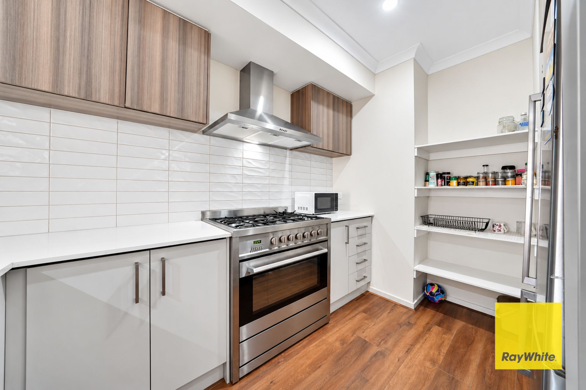 12 Cockerell Street — photo 5 of 16
