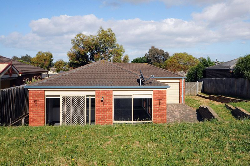 4 Windella Grove, Skye, VIC 3977
