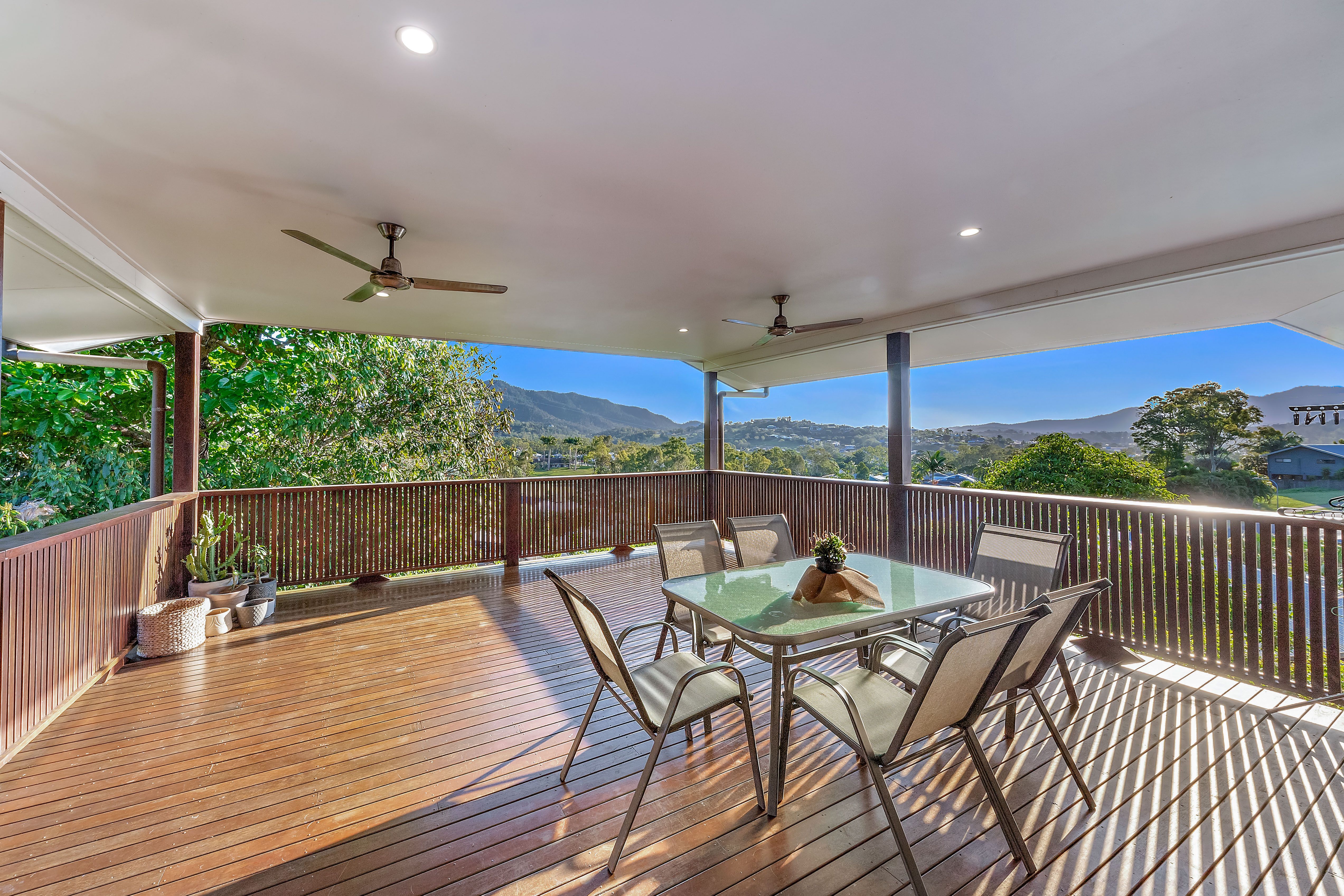3 Raddle Court, Cannonvale, QLD 4802
