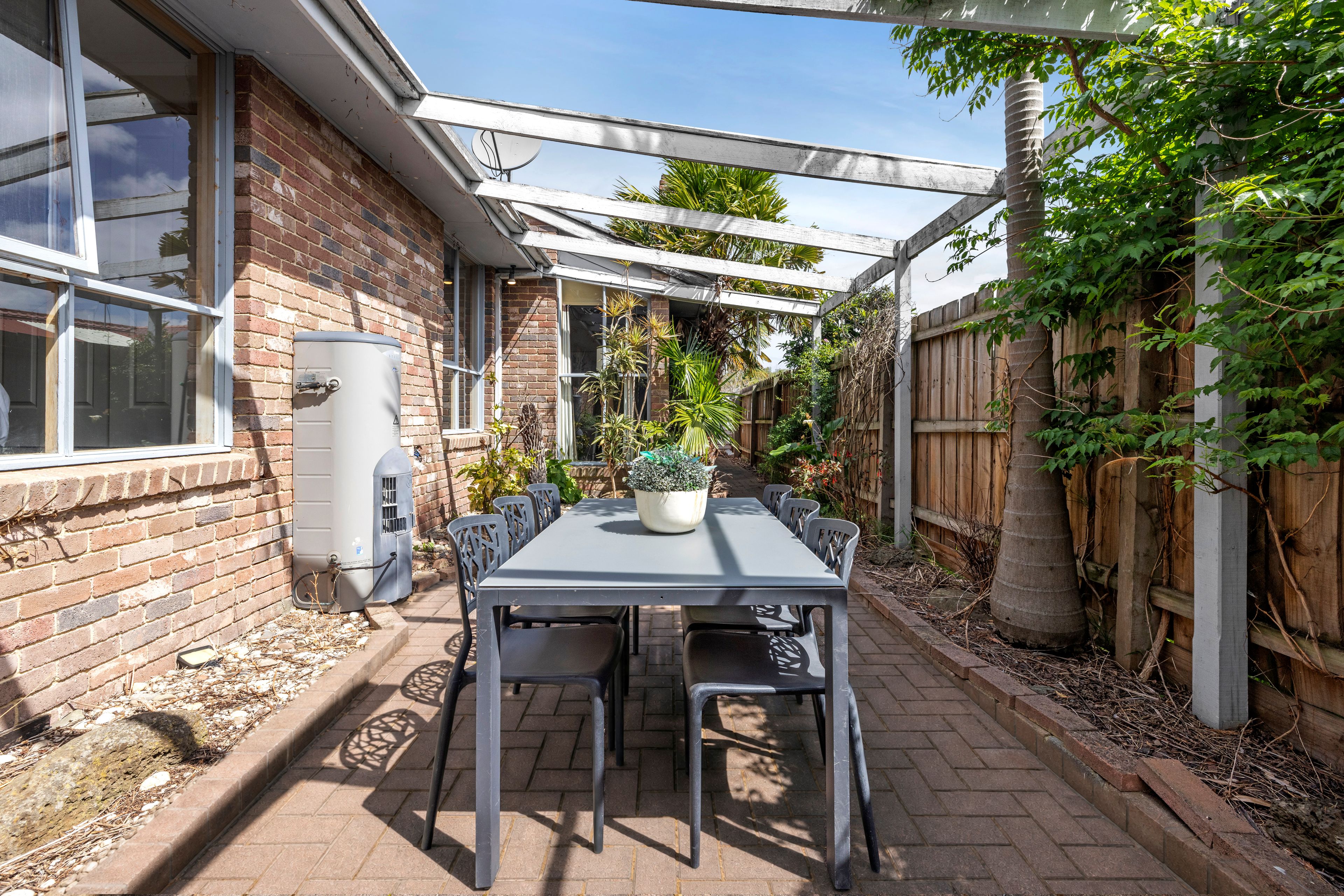 6 Surat Place — photo 19 of 25
