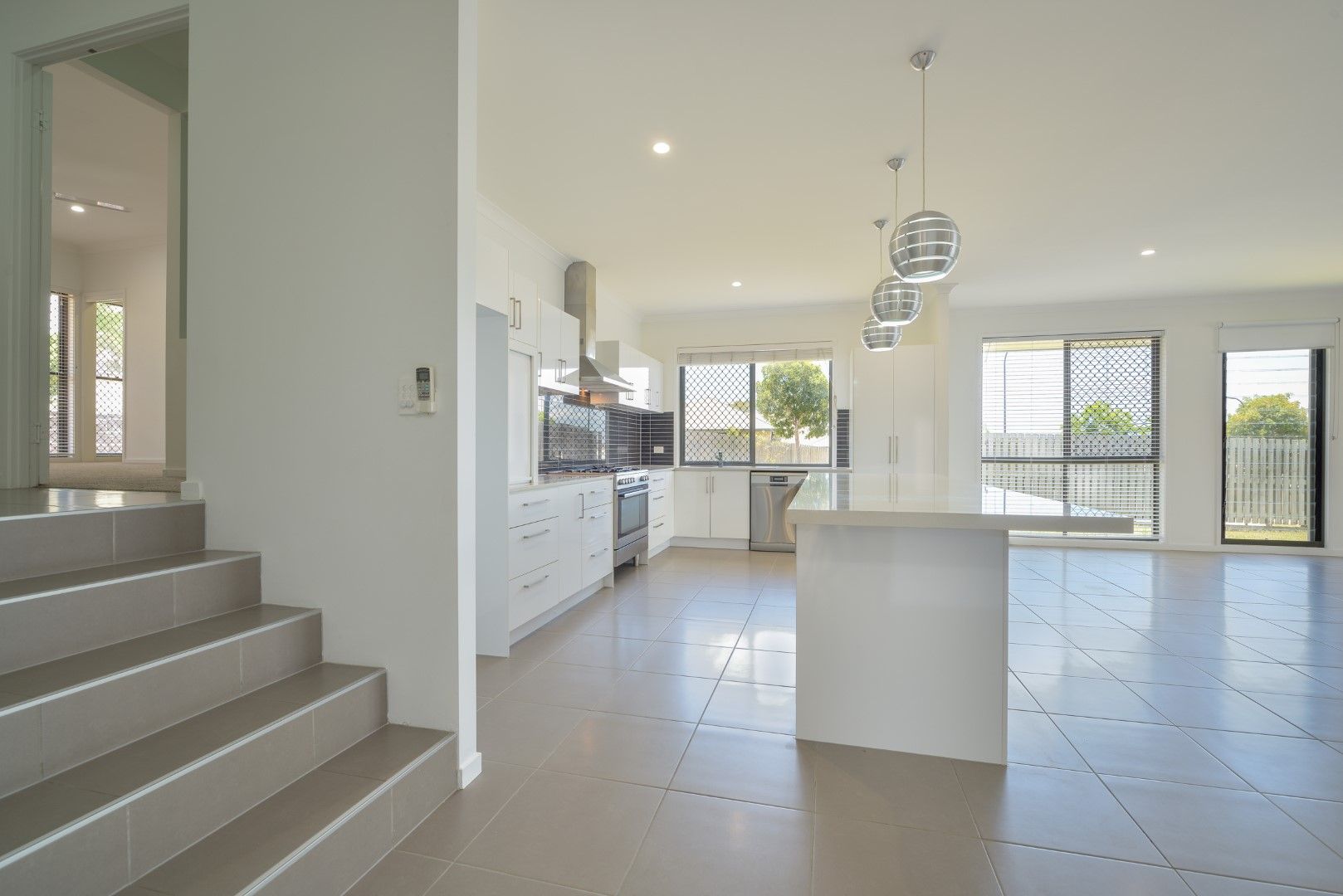 22 Grasstree Crescent, Kirkwood, QLD 4680