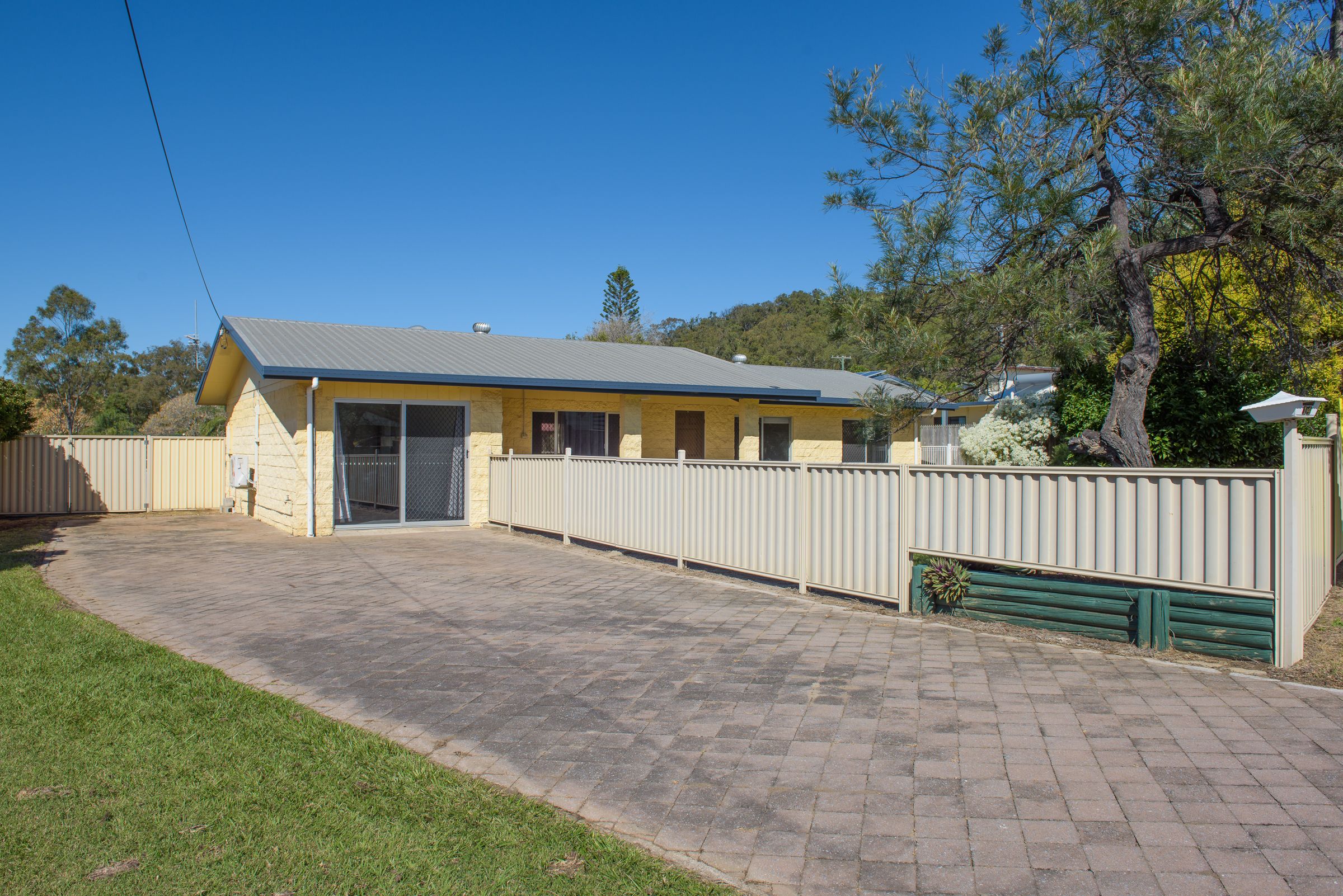 14 Barramundi Street, Toolooa, QLD 4680