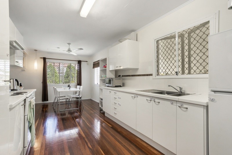 6 Munbilla Street, Oxley, QLD 4075