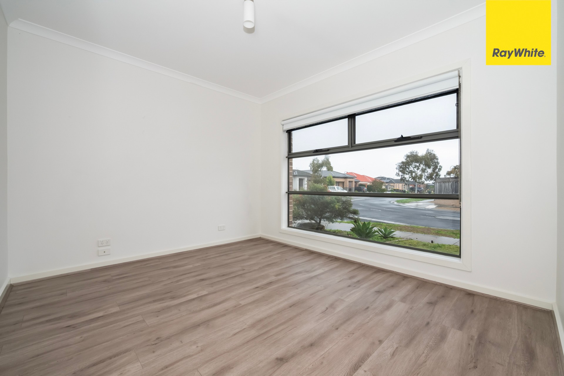 17 Finlay Avenue, HARKNESS, VIC 3337