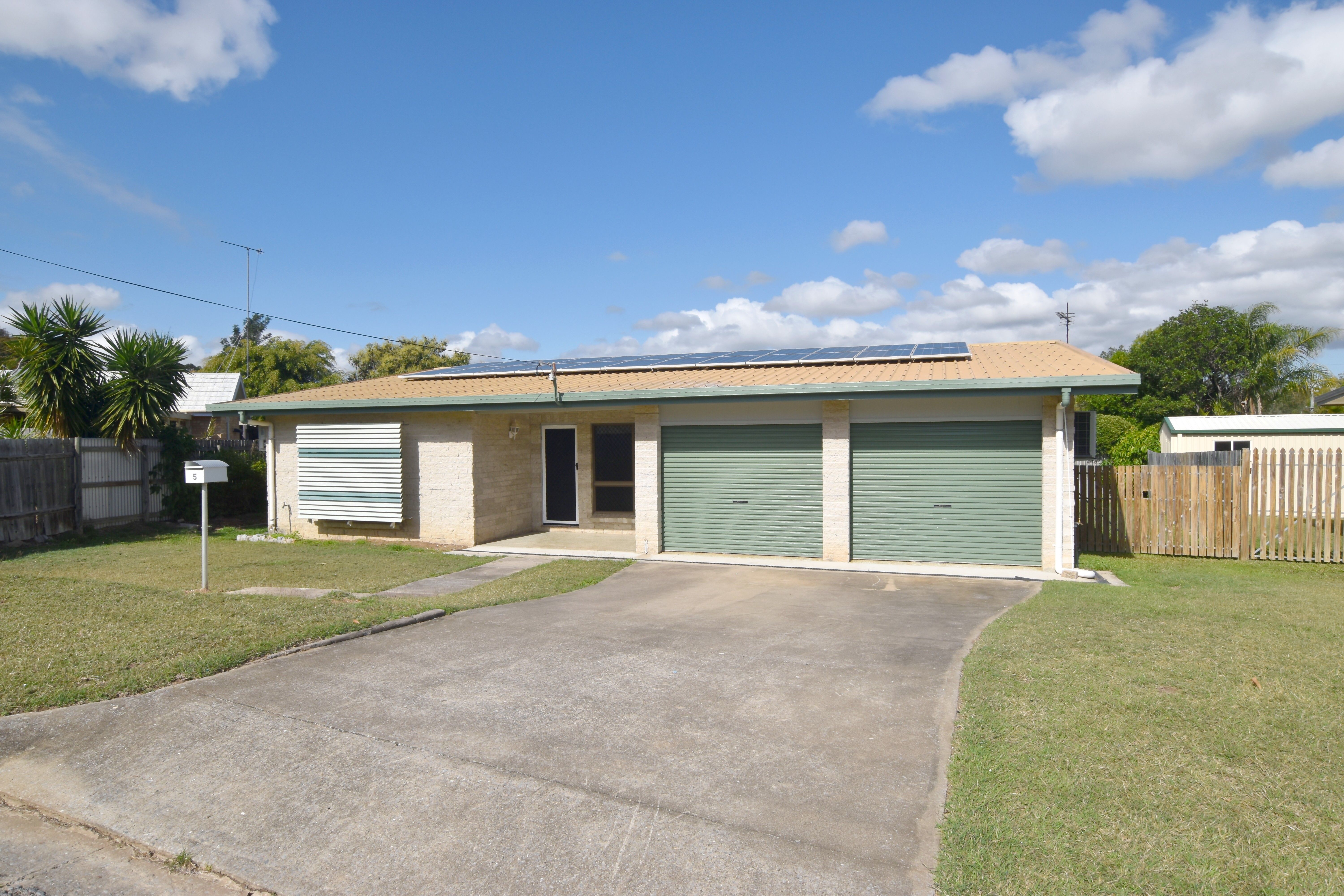 5 Atholl Court, Kin Kora, QLD 4680