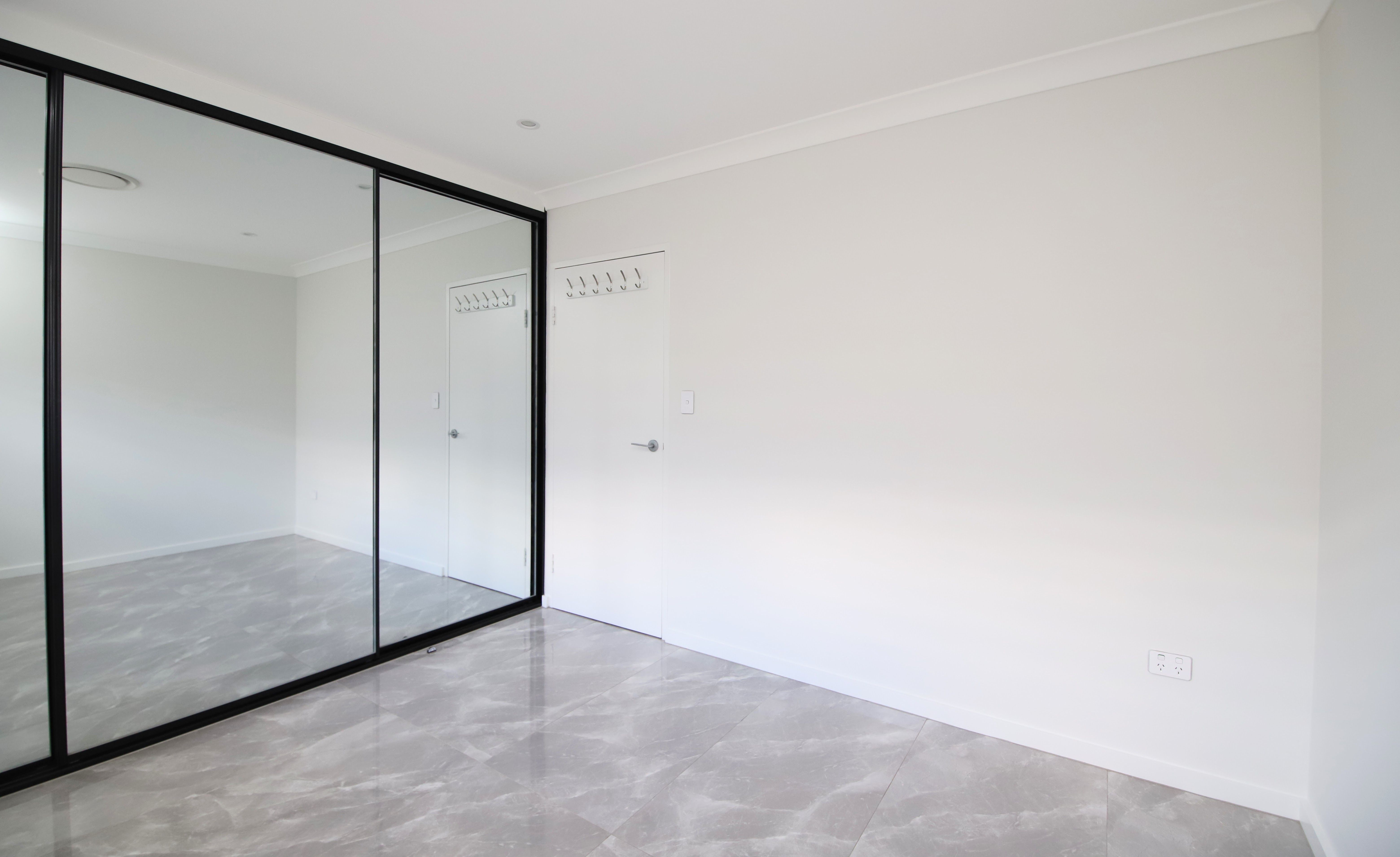 21 Russell Street — photo 7 of 14