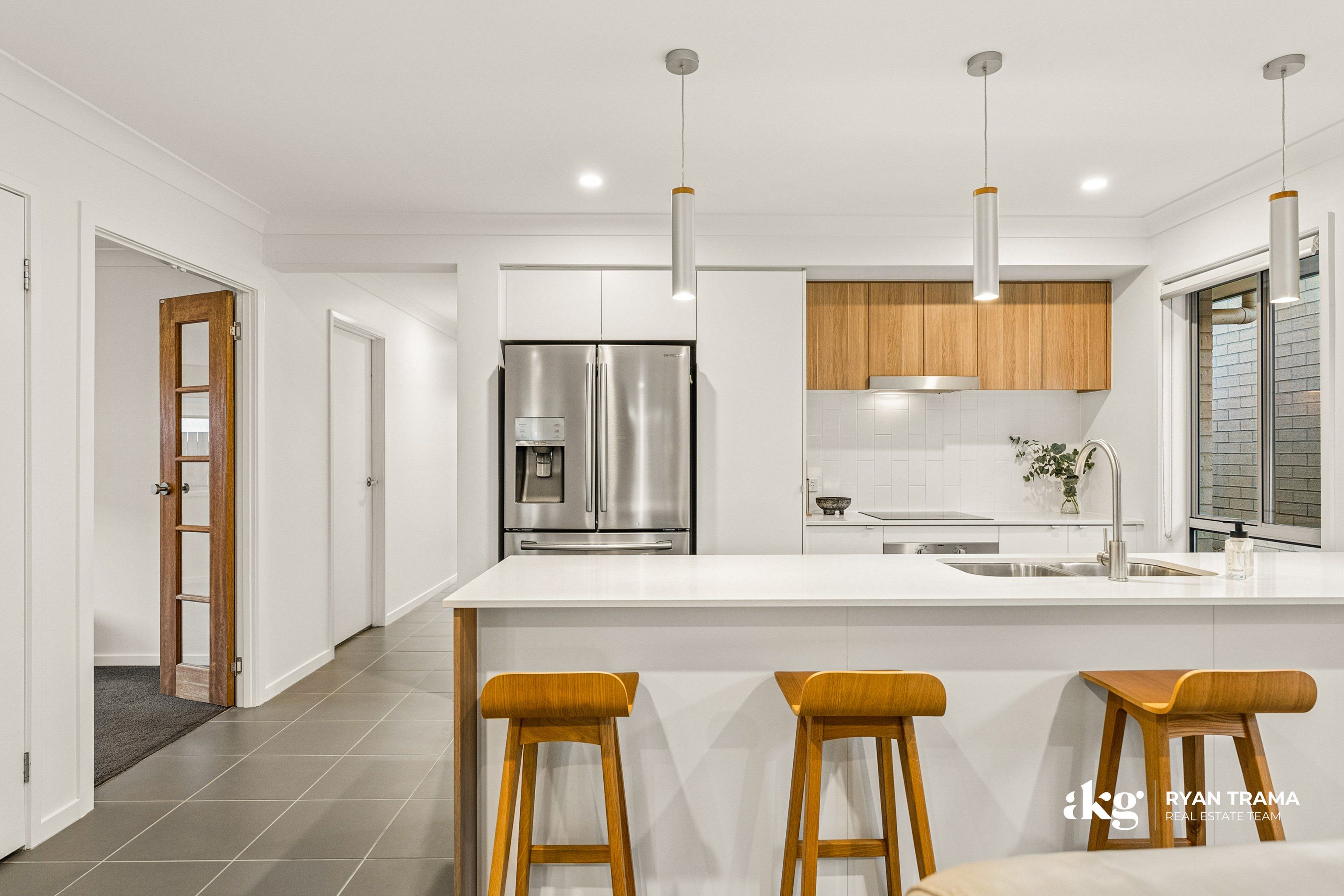 4 Hinkler Way — photo 7 of 30