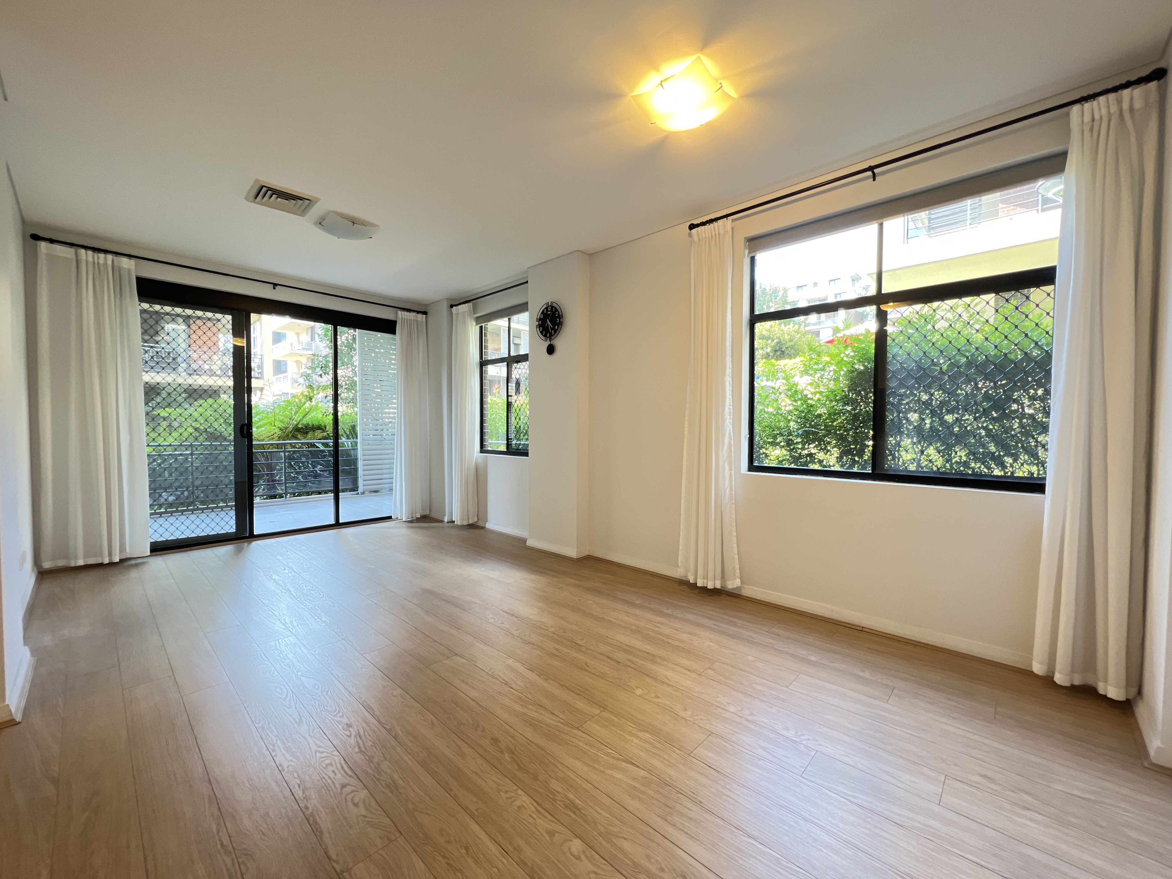 4305/10 Porter Street — photo from Ray White Rhodes