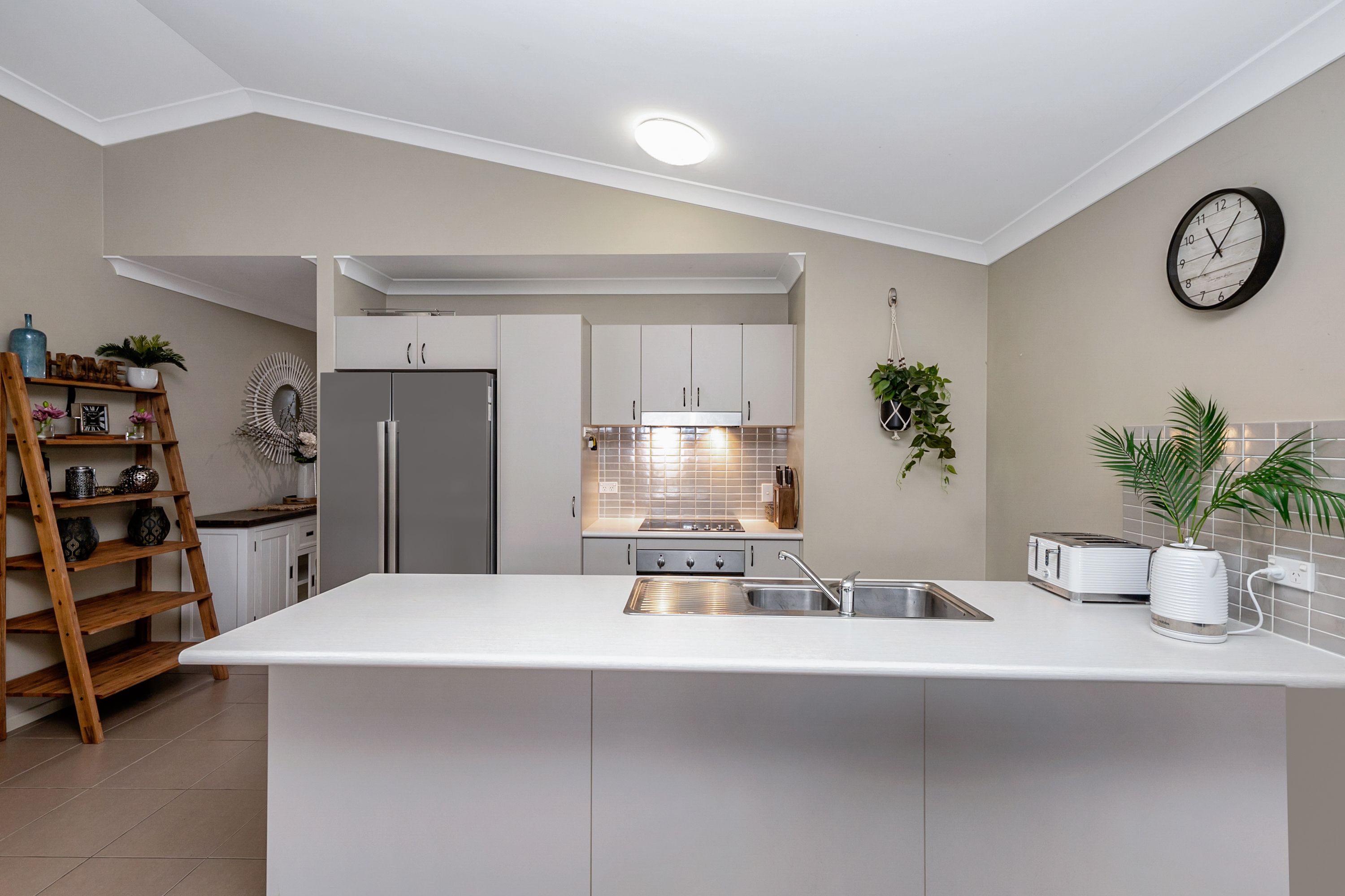 19 Izaro Circuit, Burdell, QLD 4818